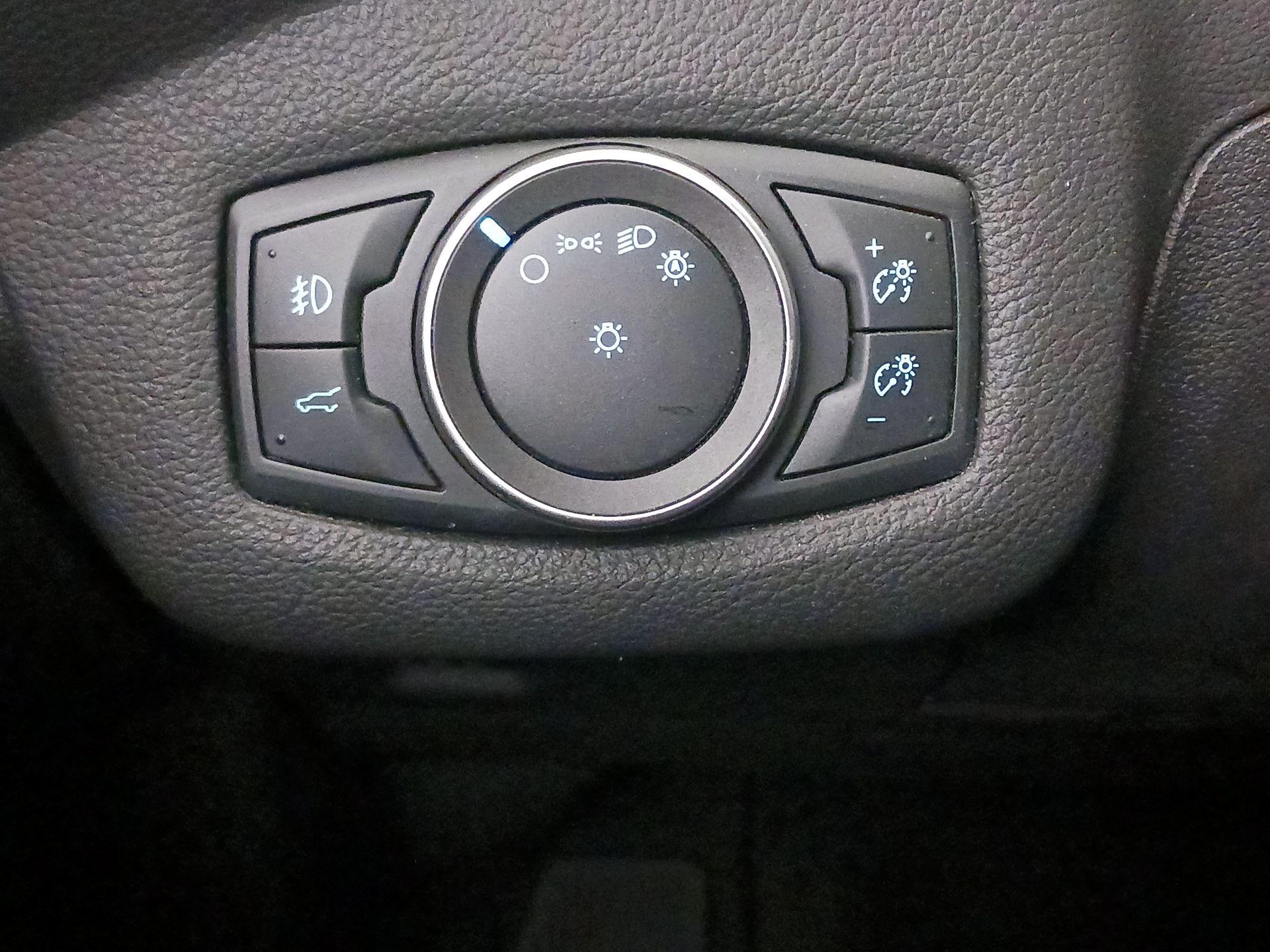 Thumbnail: 2018 Ford Escape - 13