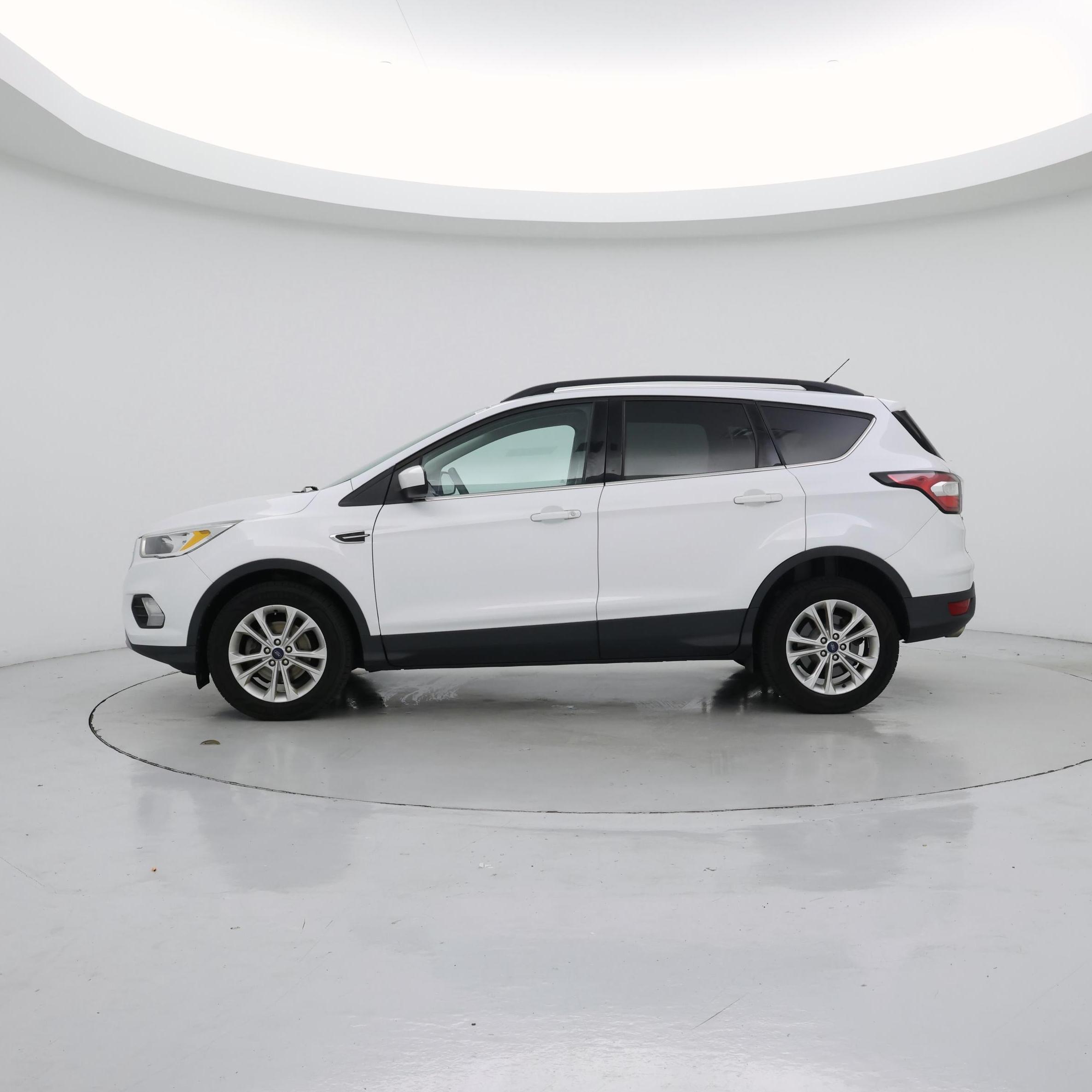 Thumbnail: 2018 Ford Escape - 3
