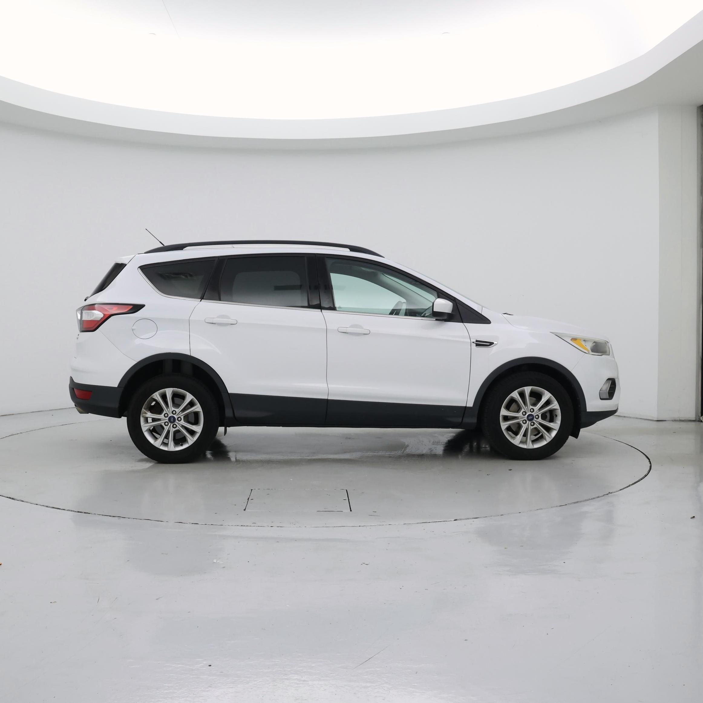 Thumbnail: 2018 Ford Escape - 7