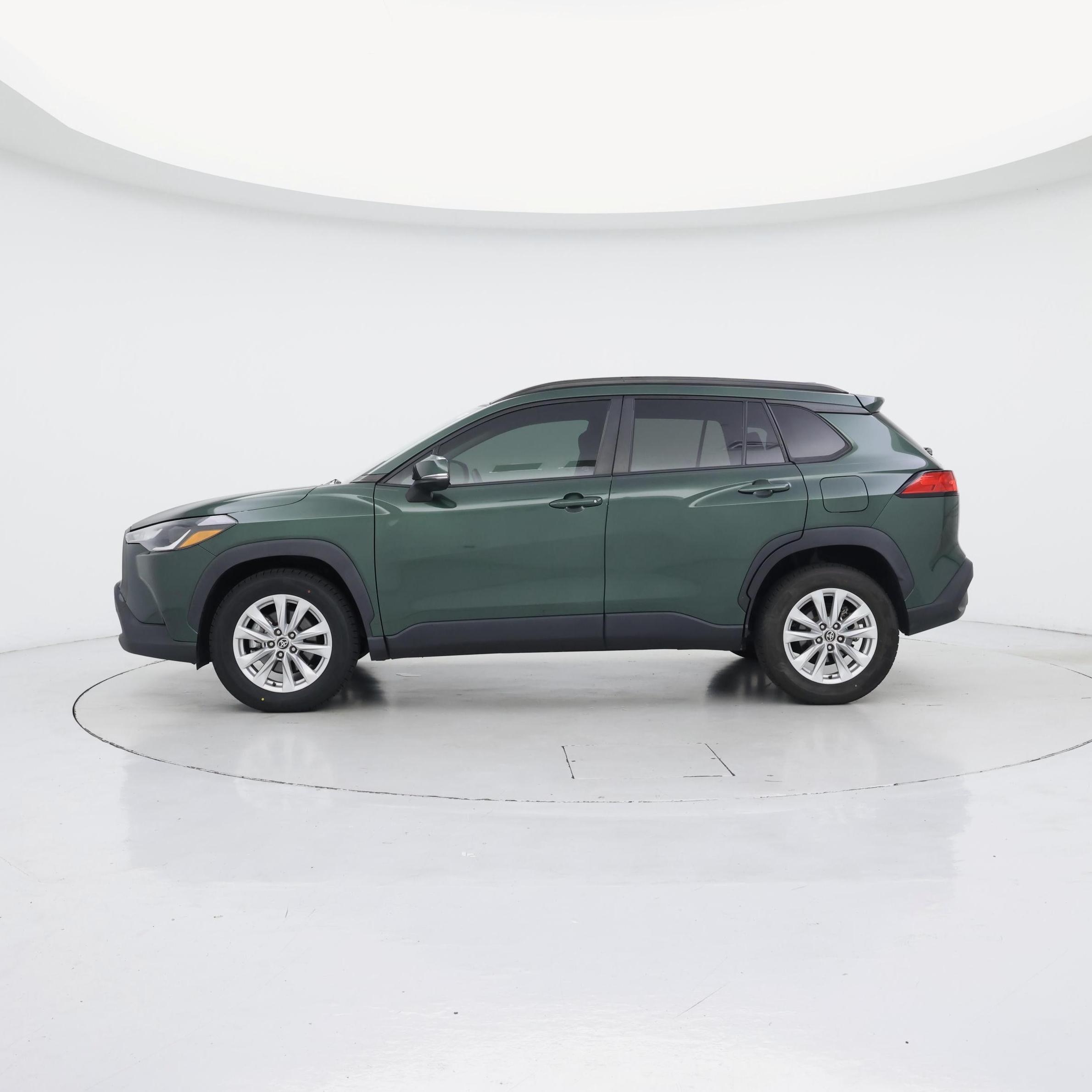 Thumbnail: 2022 Toyota Corolla Cross - 3
