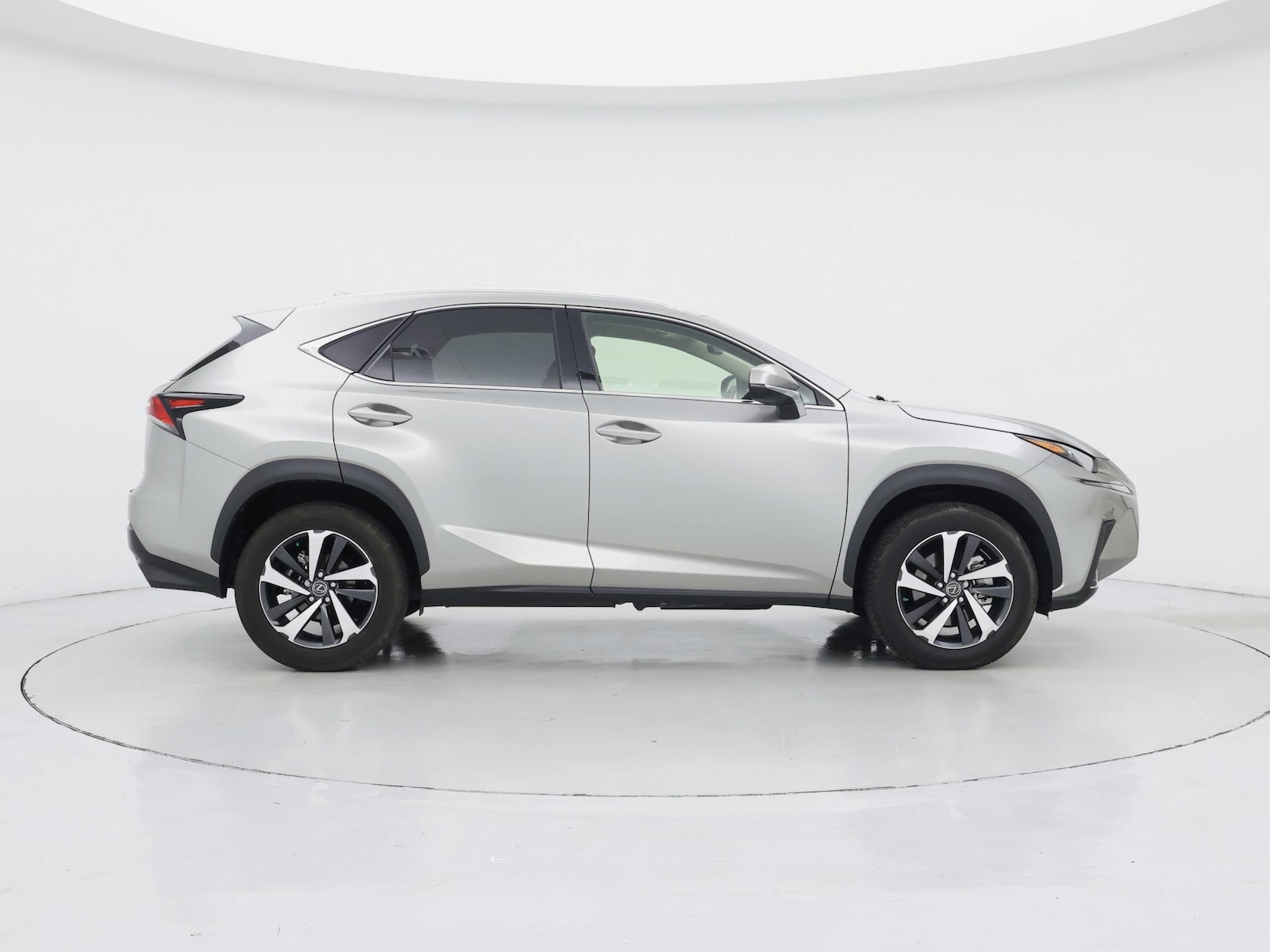 2021 Lexus NX 300 - Photo 8