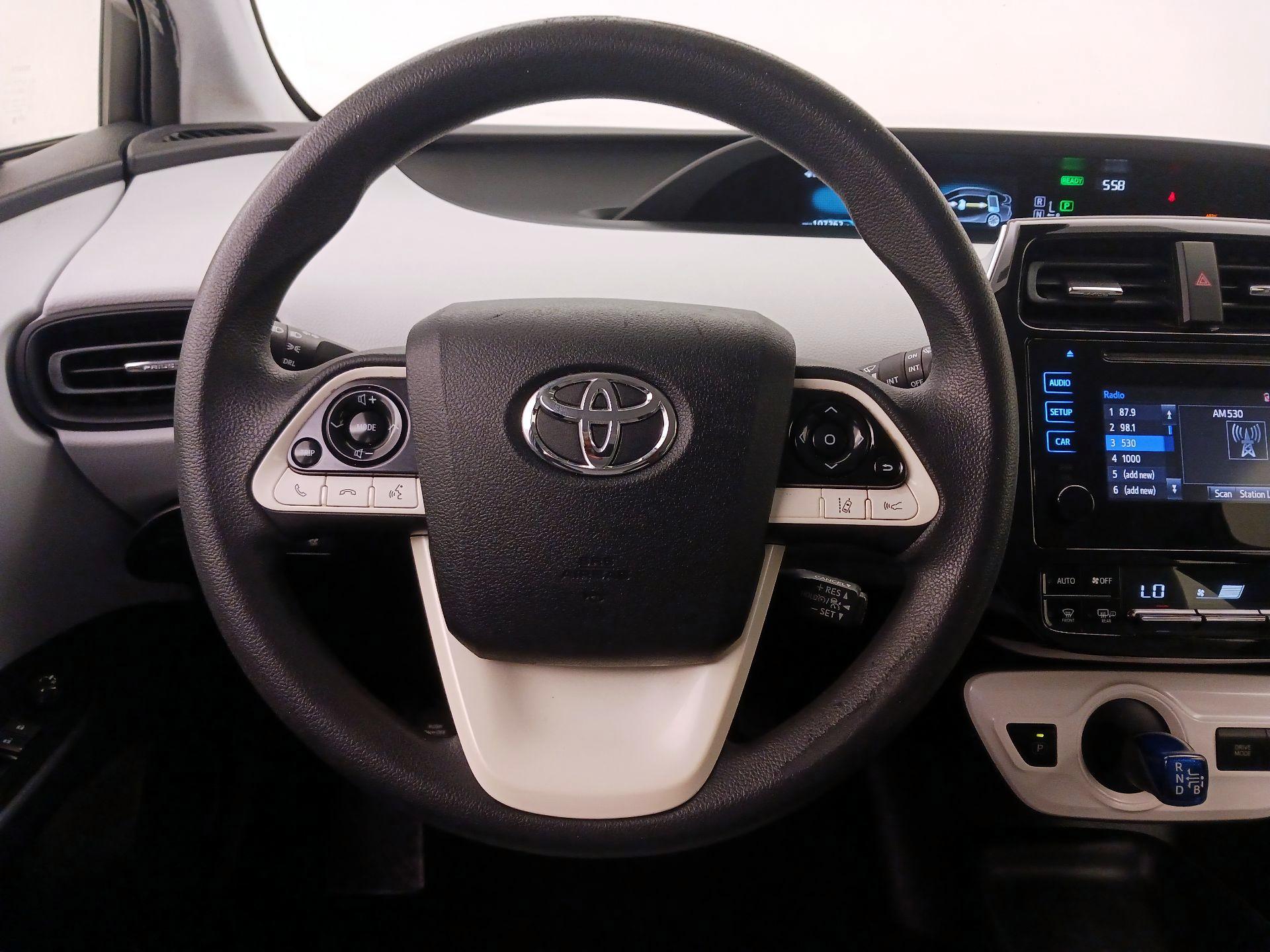Thumbnail: 2017 Toyota Prius - 10