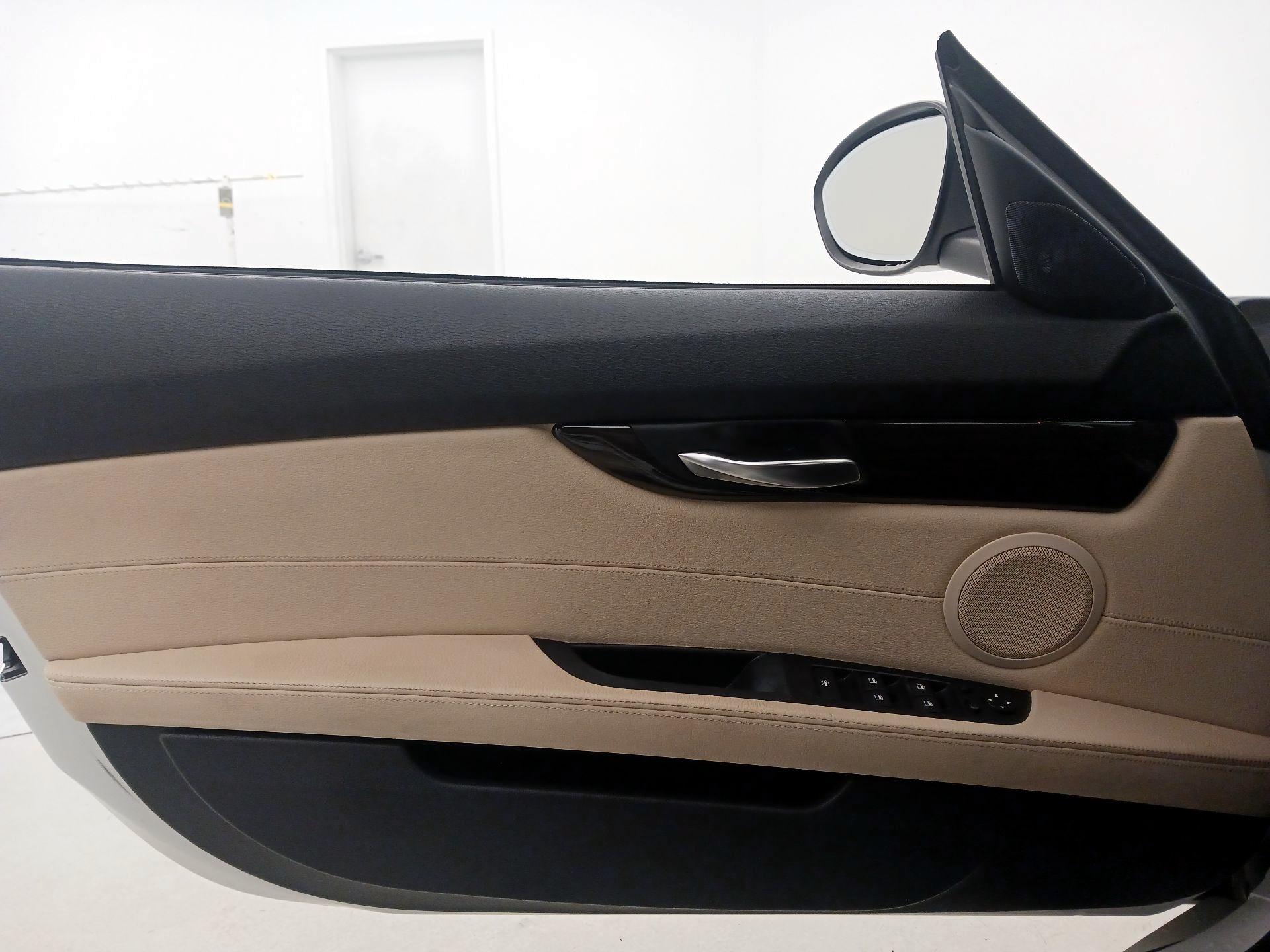 Thumbnail: 2016 BMW Z4 - 12