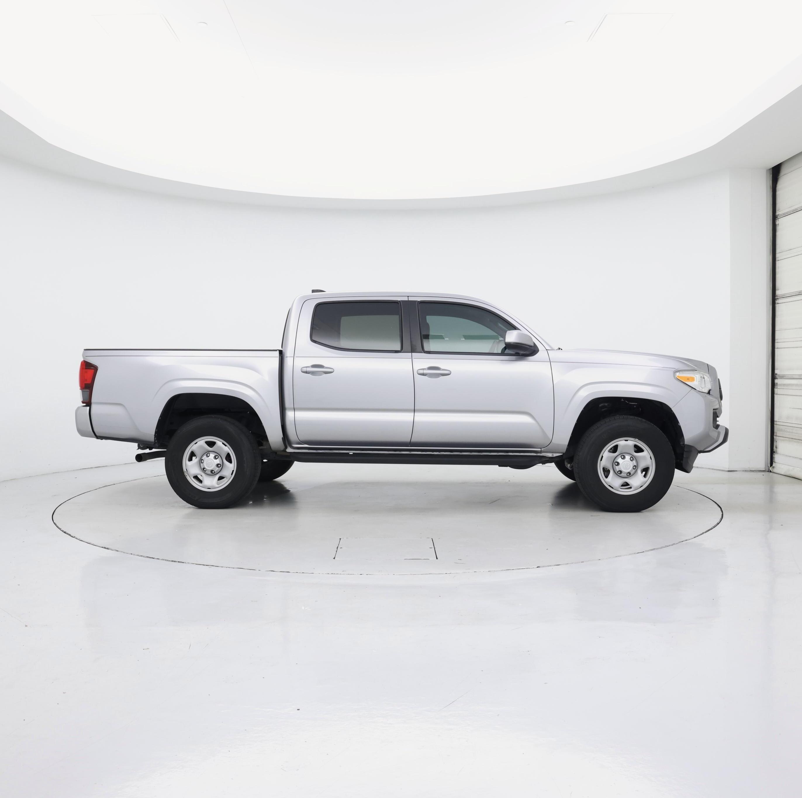 Thumbnail: 2021 Toyota Tacoma - 7
