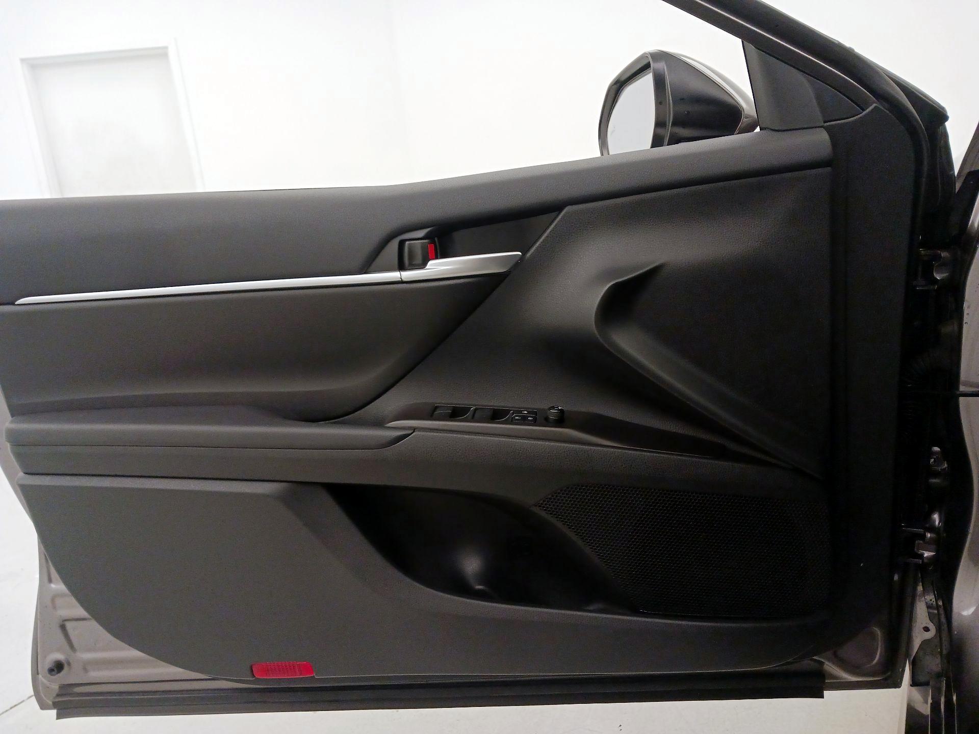 Thumbnail: 2024 Toyota Camry - 12