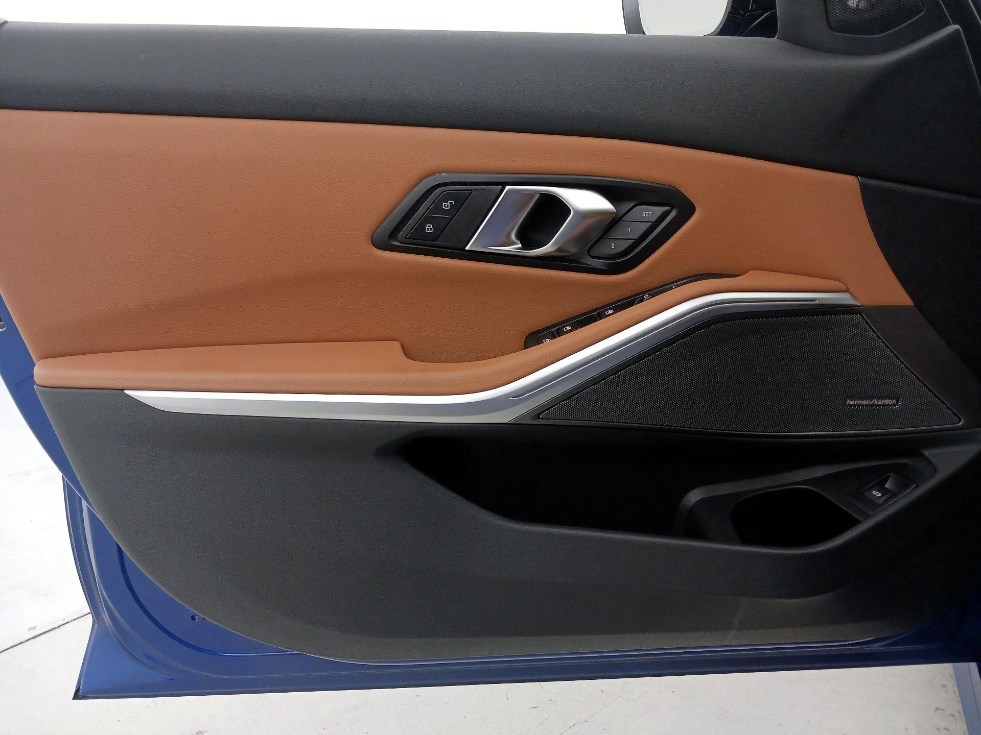Thumbnail: 2024 BMW 3 Series - 12