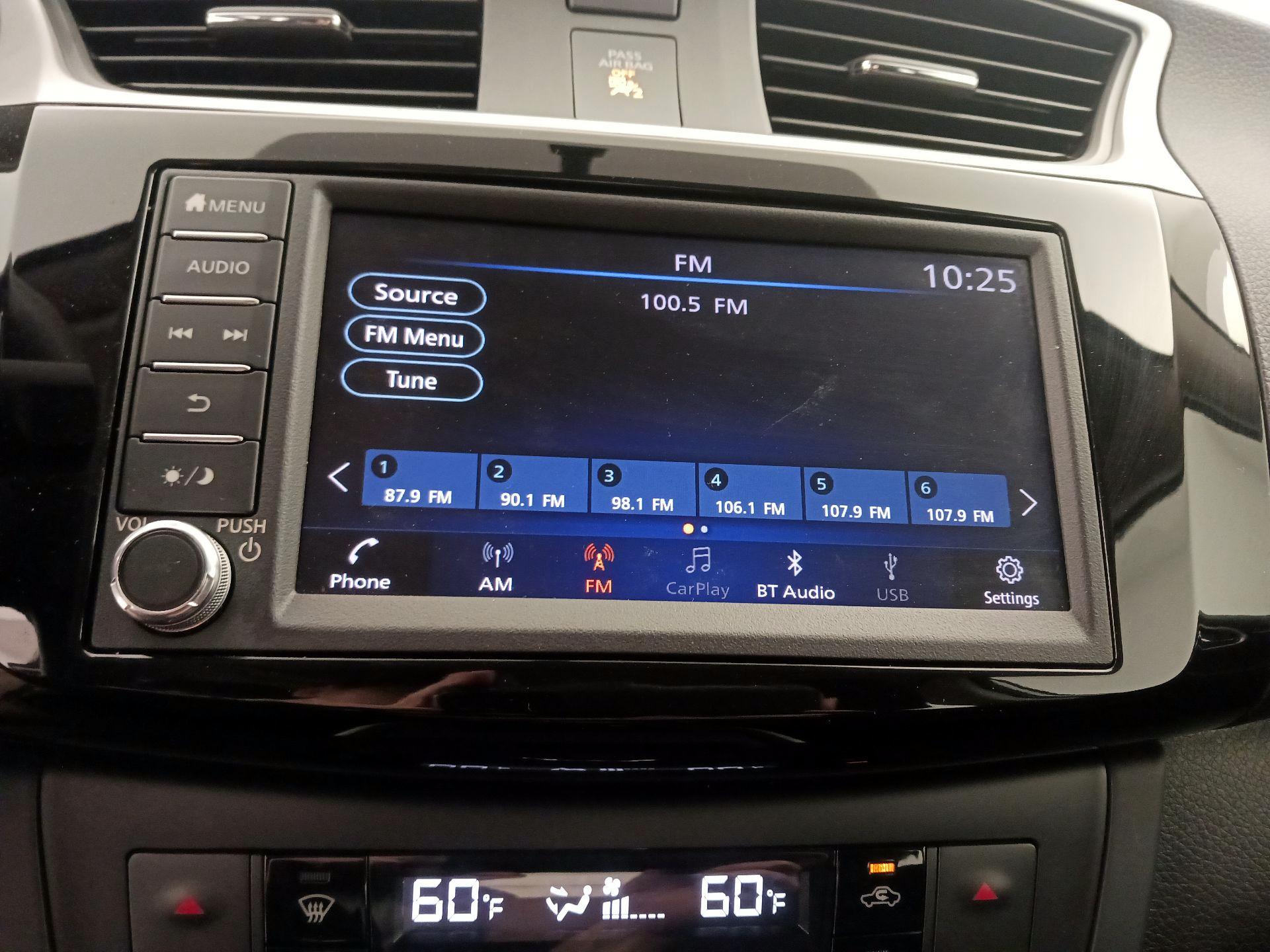 Thumbnail: 2019 Nissan Sentra - 15