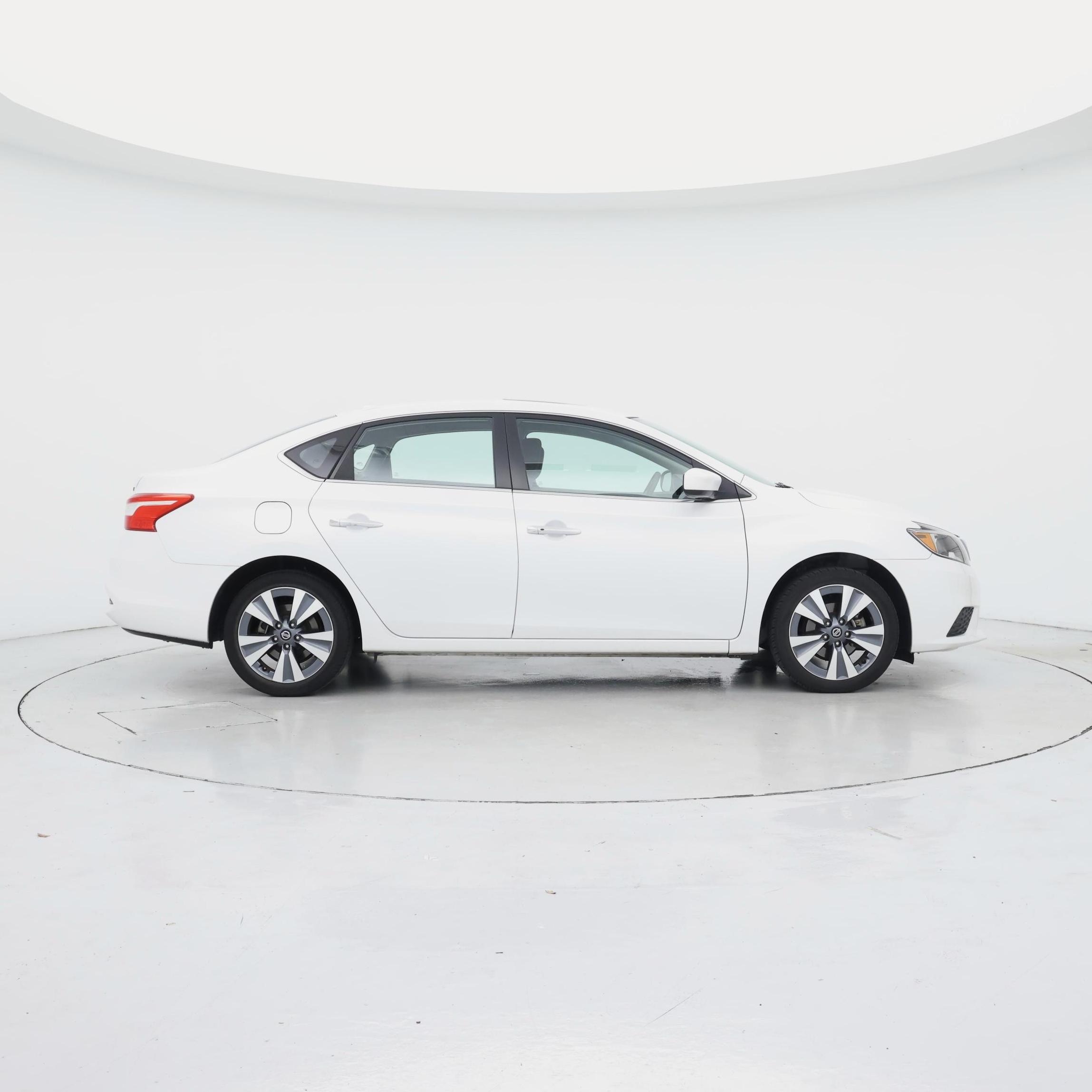 Thumbnail: 2019 Nissan Sentra - 7