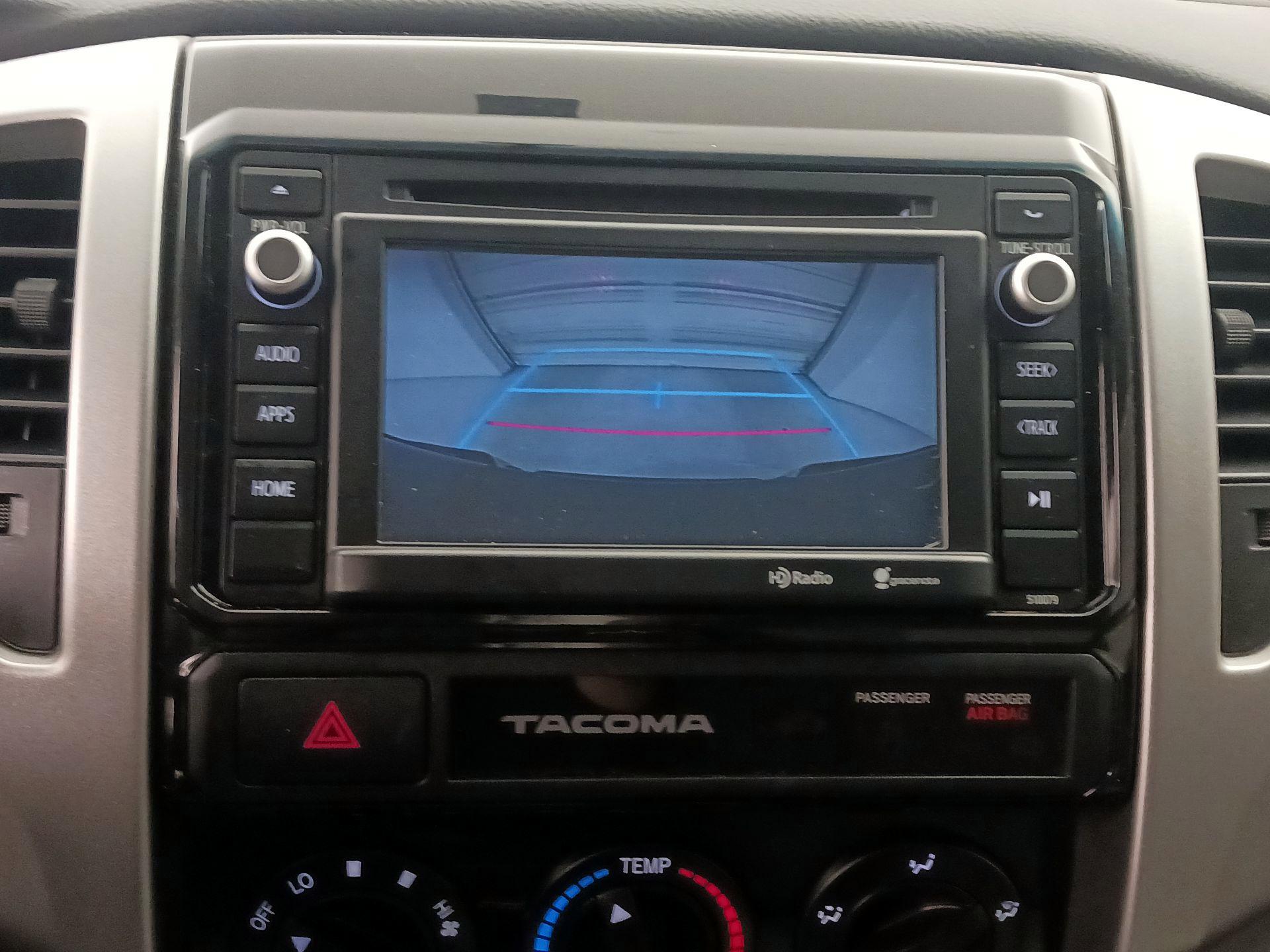 Thumbnail: 2015 Toyota Tacoma - 14