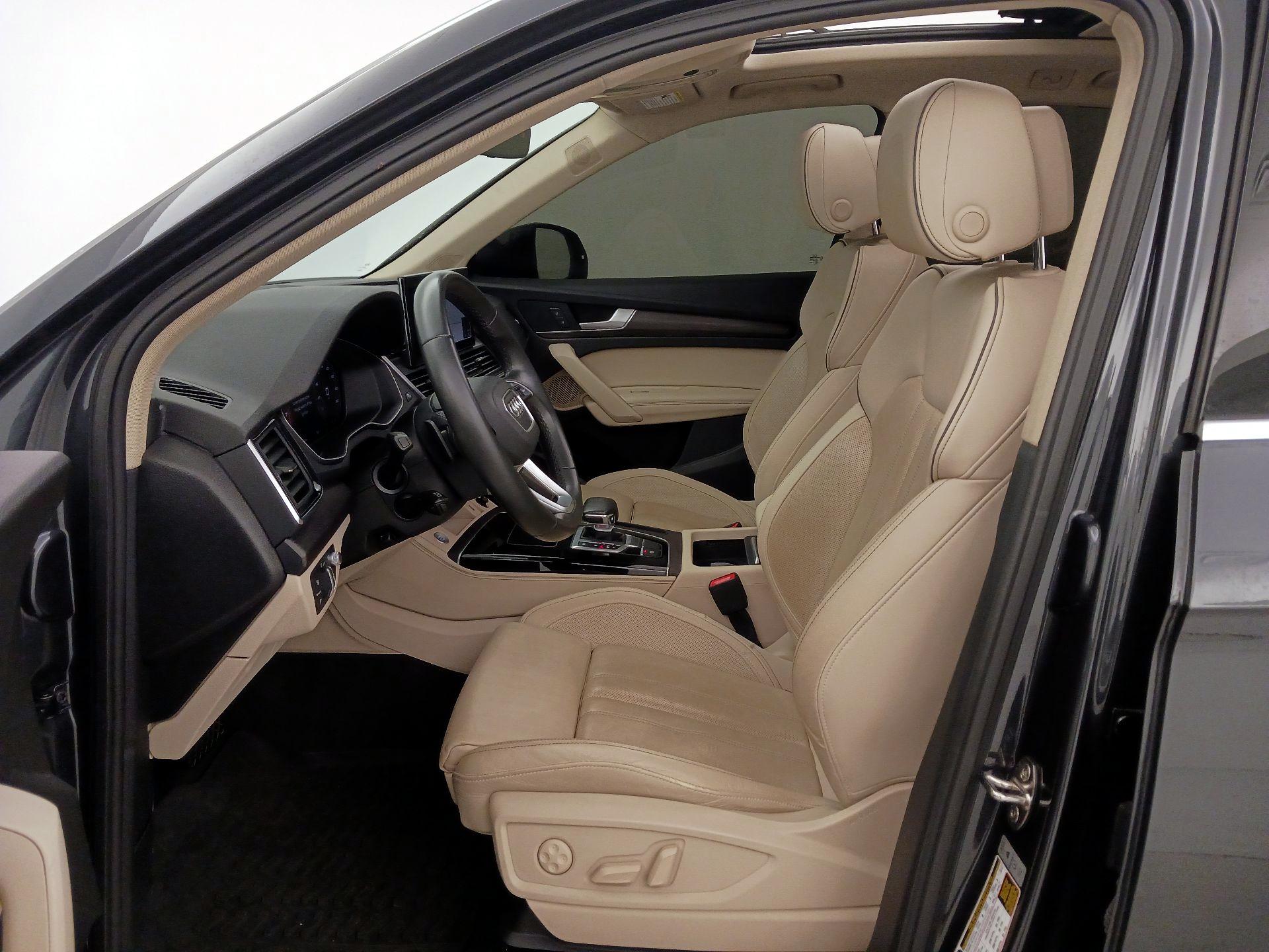 Thumbnail: 2021 Audi Q5 - 11