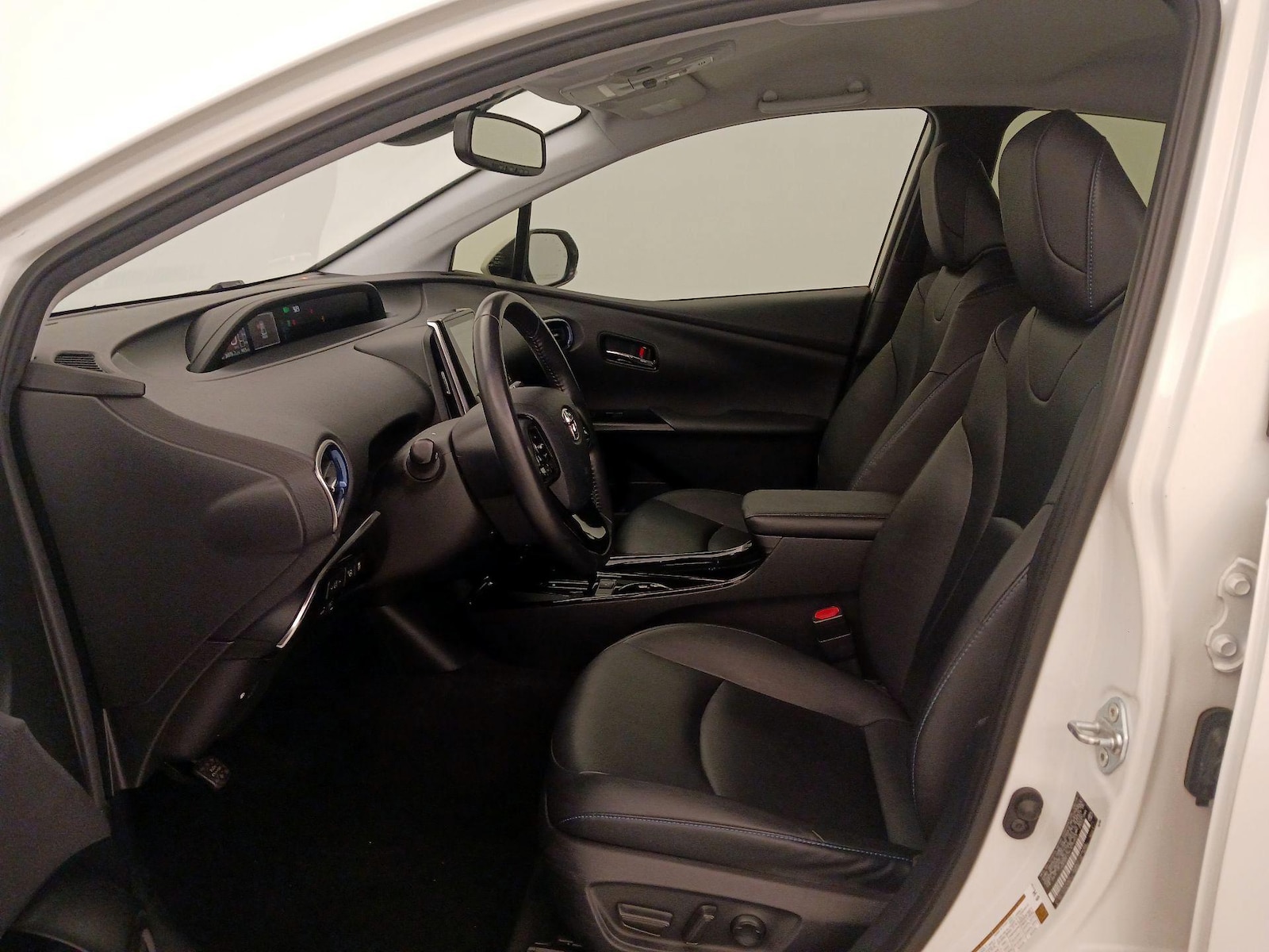 2019 Toyota Prius Limited - Photo 12