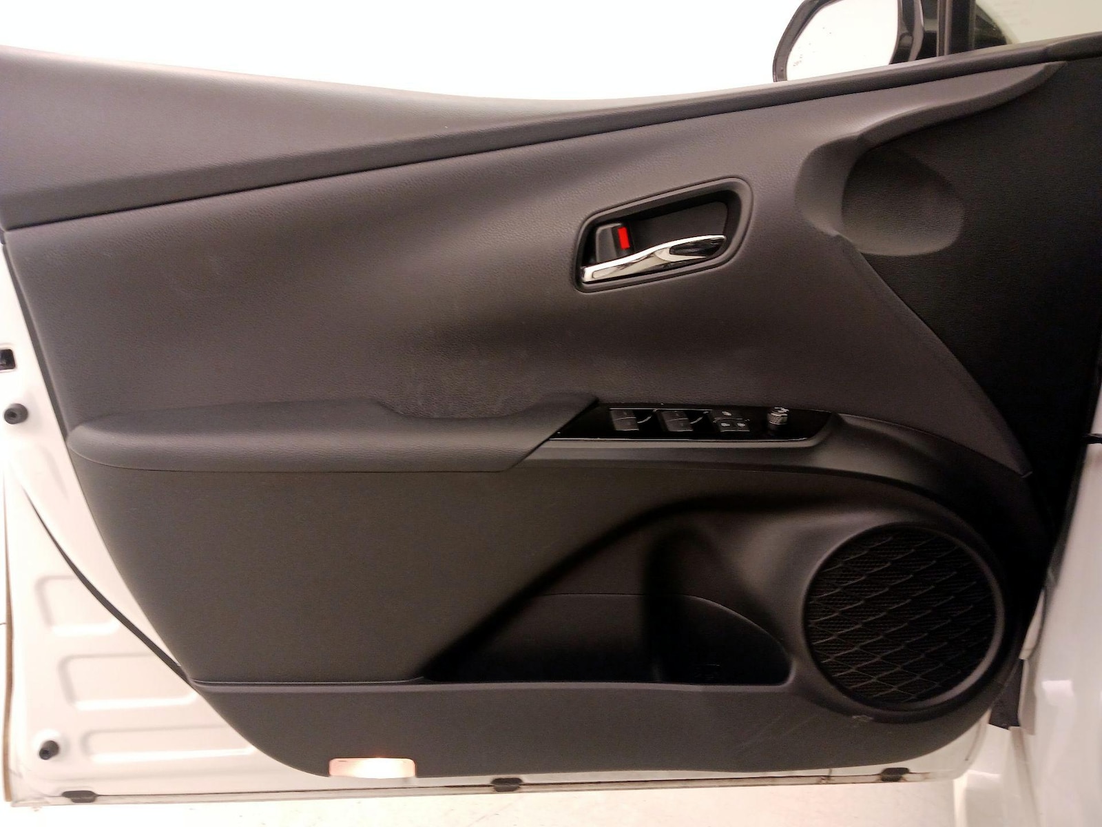 2019 Toyota Prius Limited - Photo 13