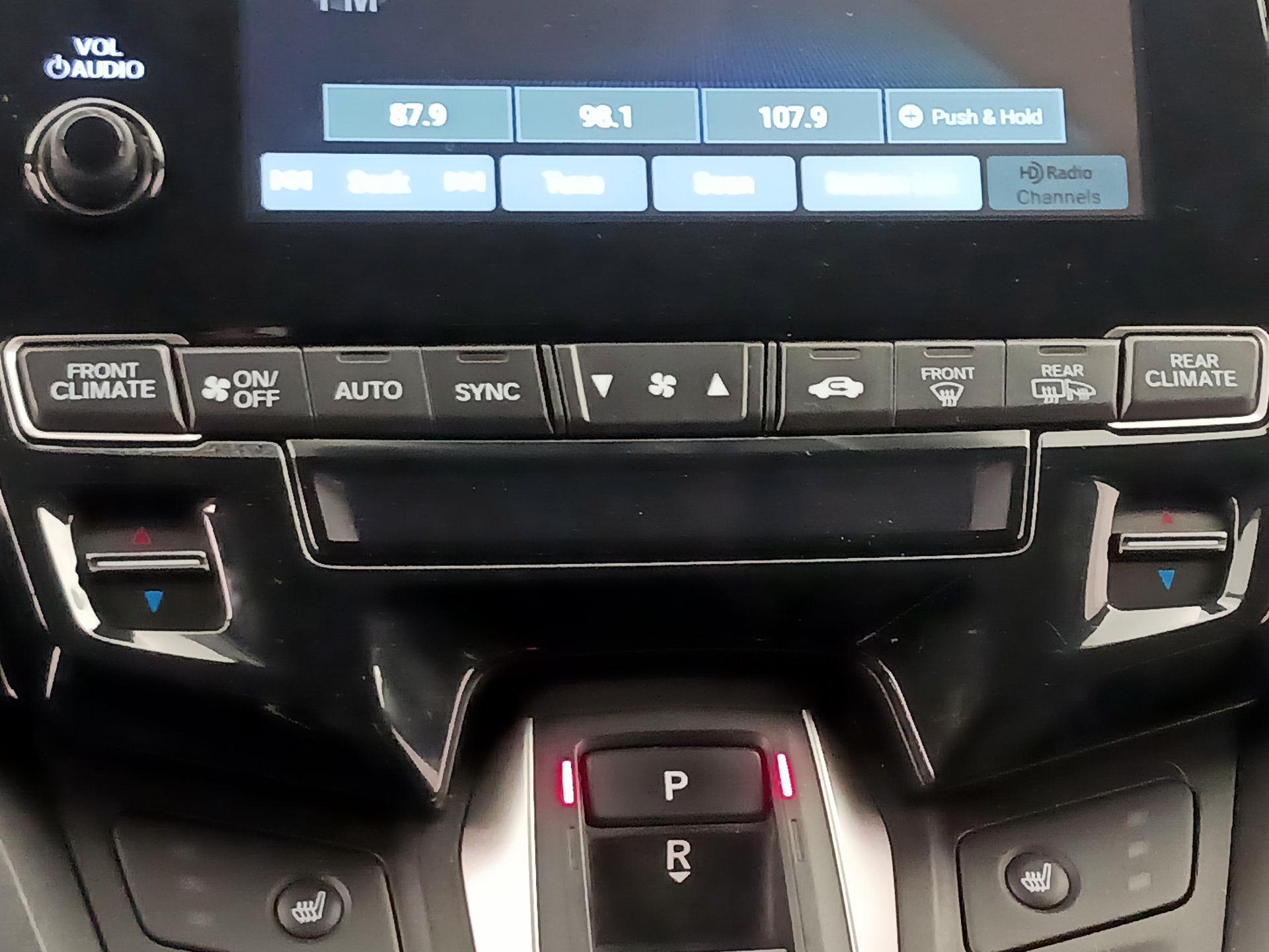 Thumbnail: 2020 Honda Odyssey - 16