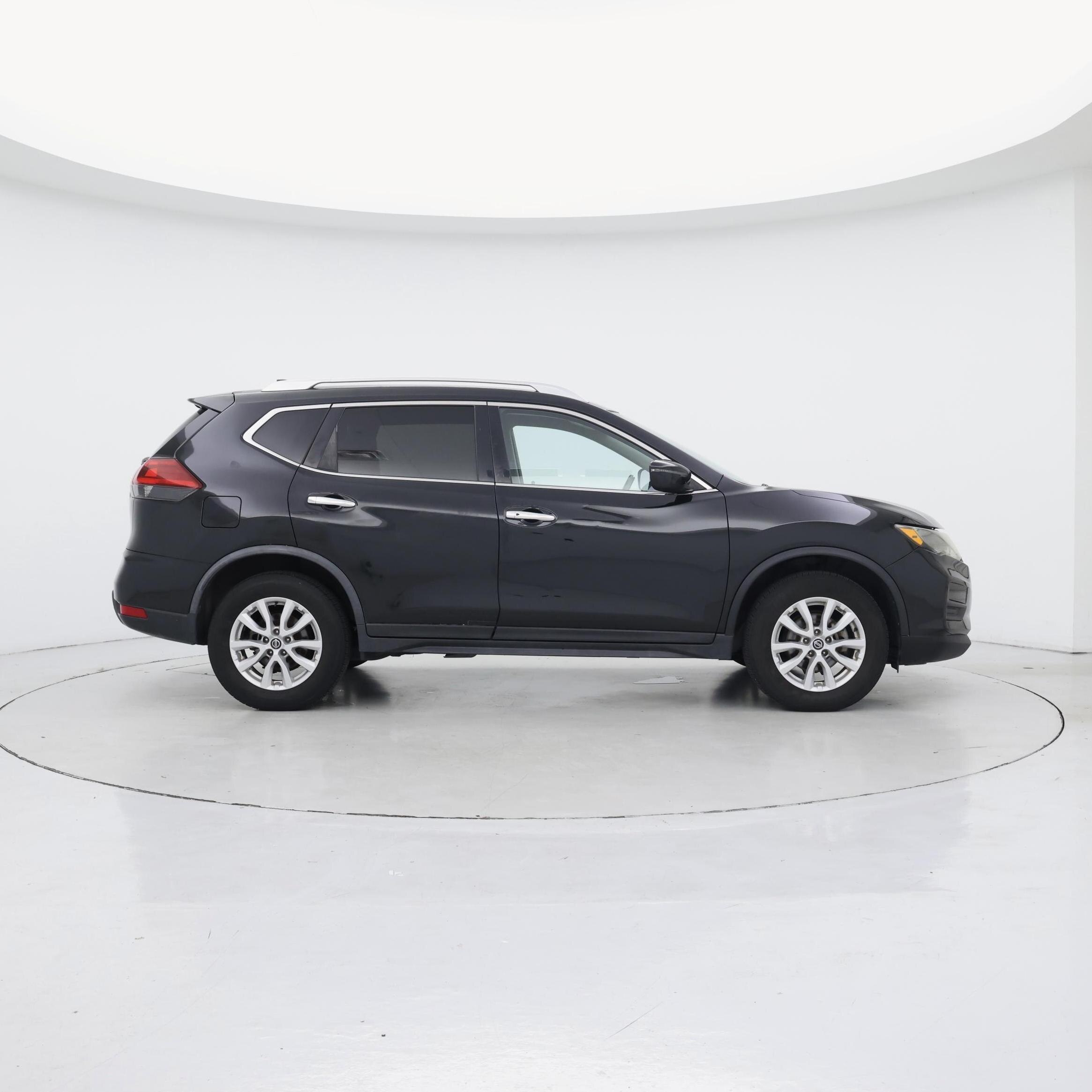 Thumbnail: 2018 Nissan Rogue - 7