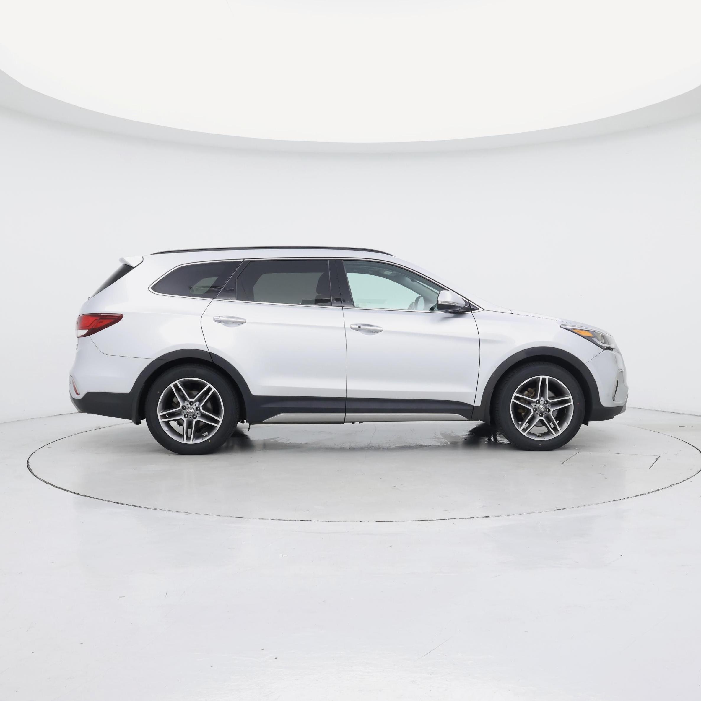 Thumbnail: 2017 Hyundai Santa Fe - 7