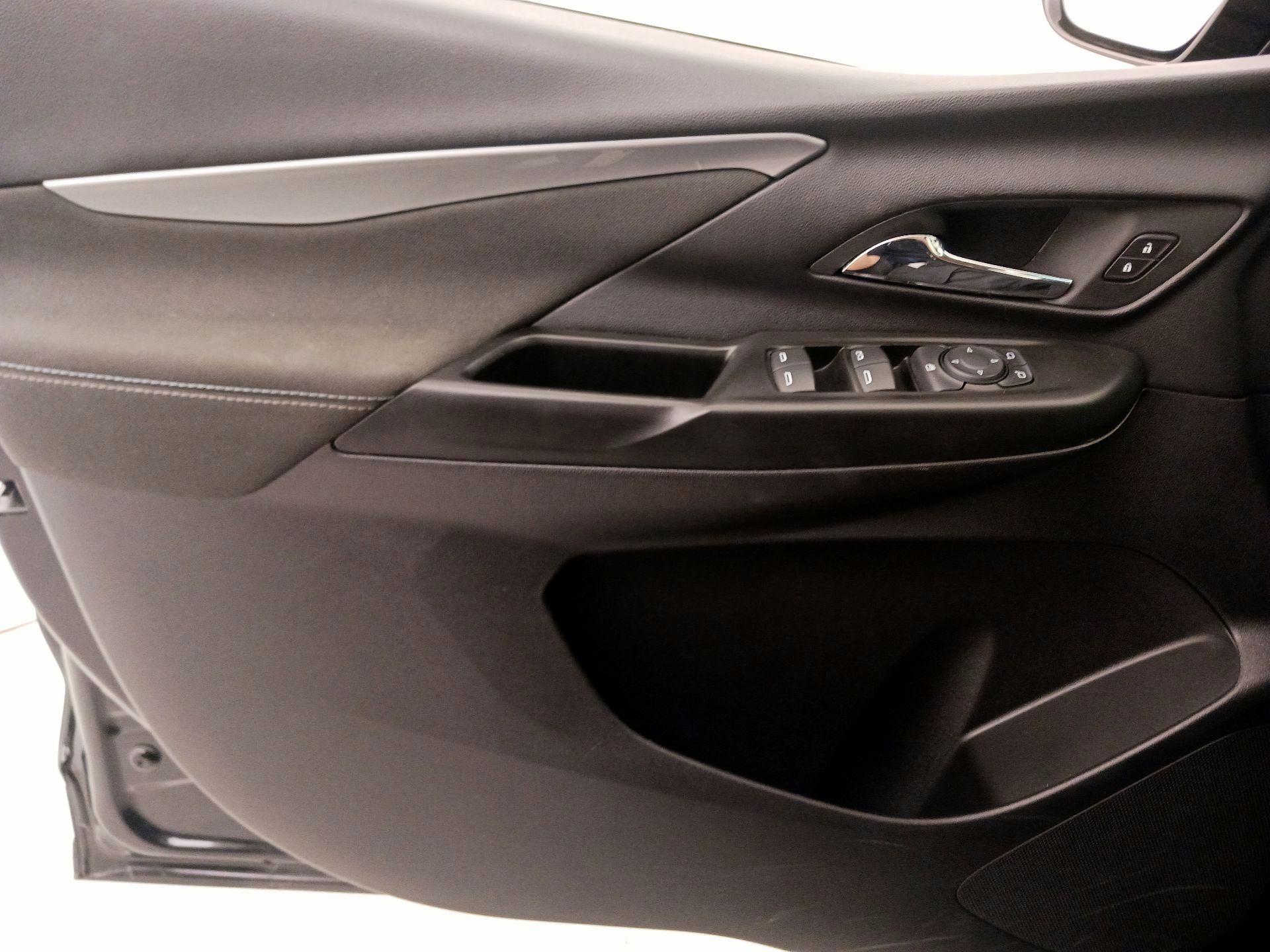 Thumbnail: 2023 Chevrolet Bolt EV - 12