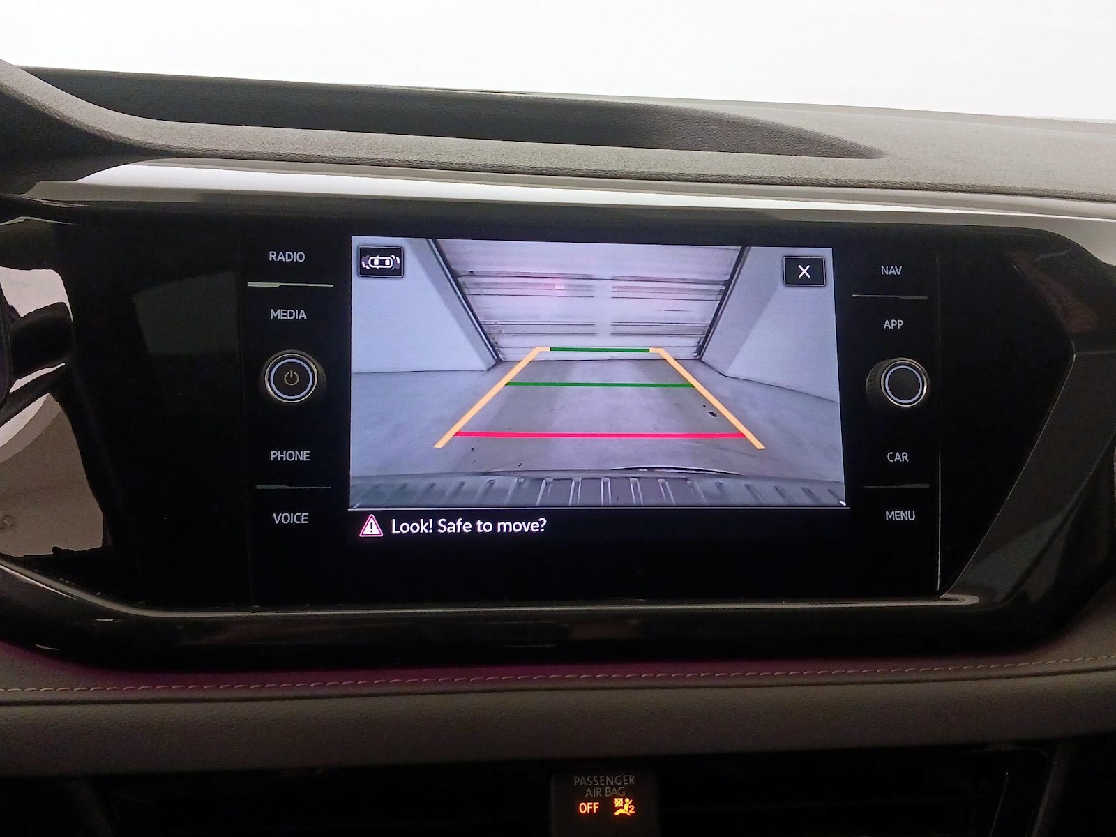2023 Volkswagen Taos SEL - Photo 15