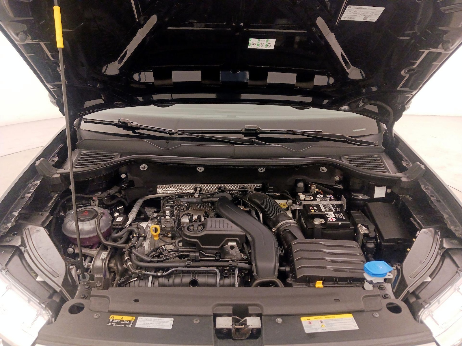 2023 Volkswagen Taos SEL - Photo 23