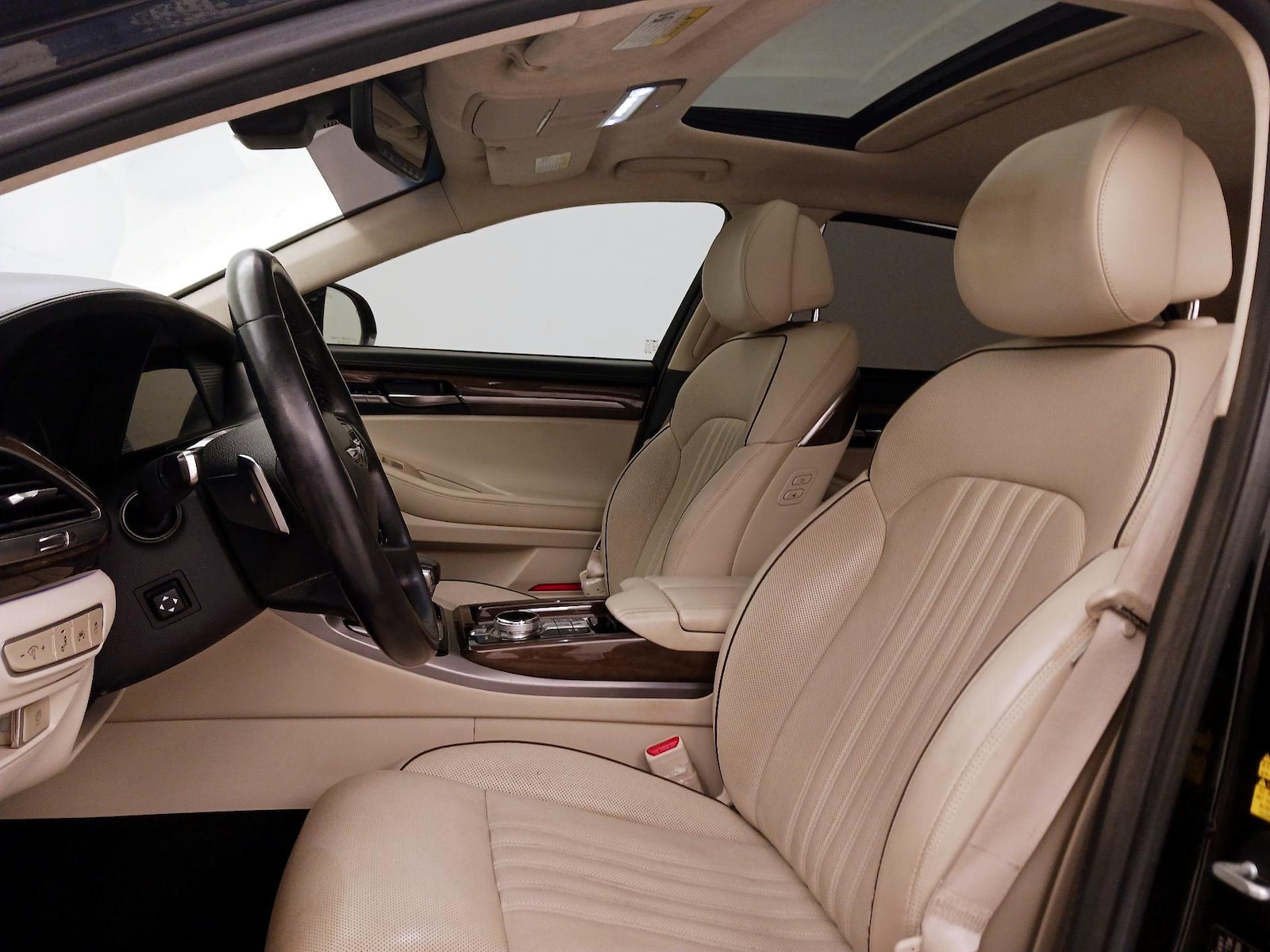 Sunroof(s) & Overhead Airbags
