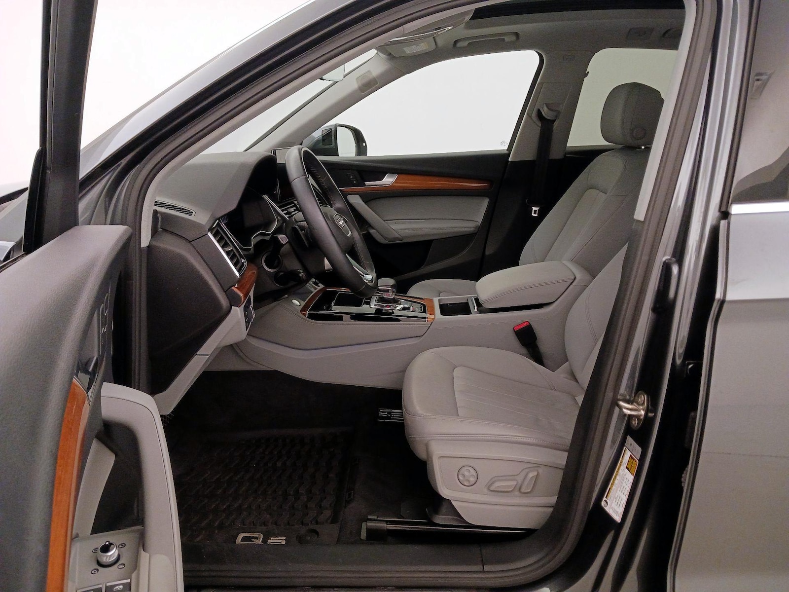 2022 Audi Q5 Premium Plus - Photo 12
