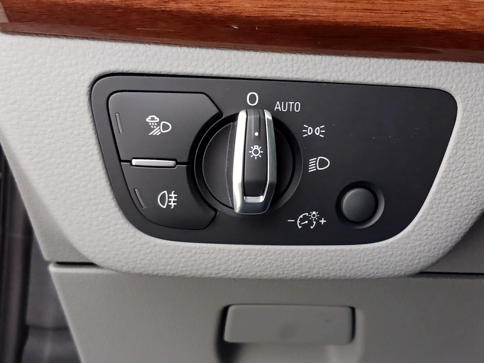2022 Audi Q5 Premium Plus - Photo 14