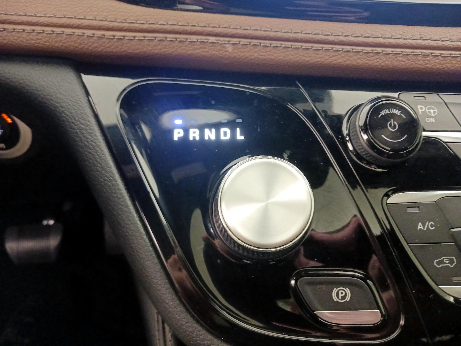 2021 Chrysler Pacifica Hybrid Limited - Photo 19