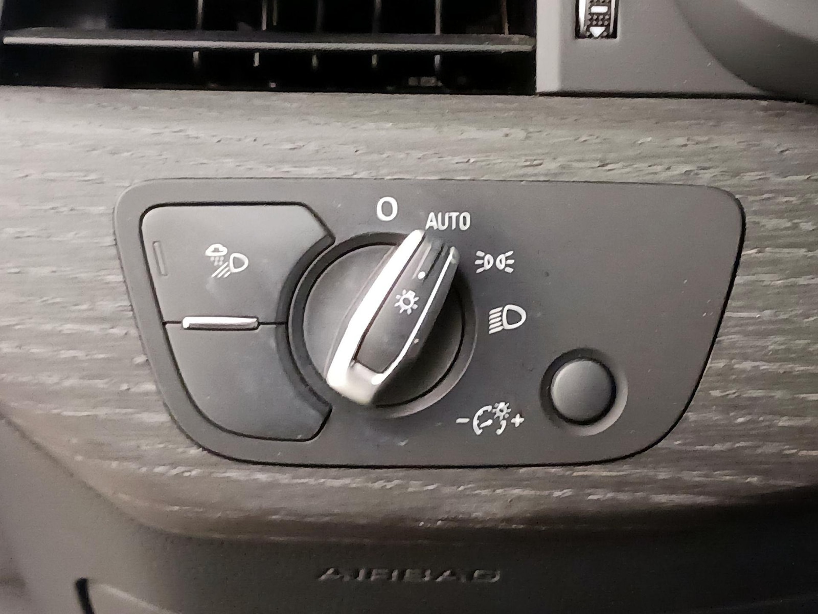 2020 Audi A4 Premium - Photo 14