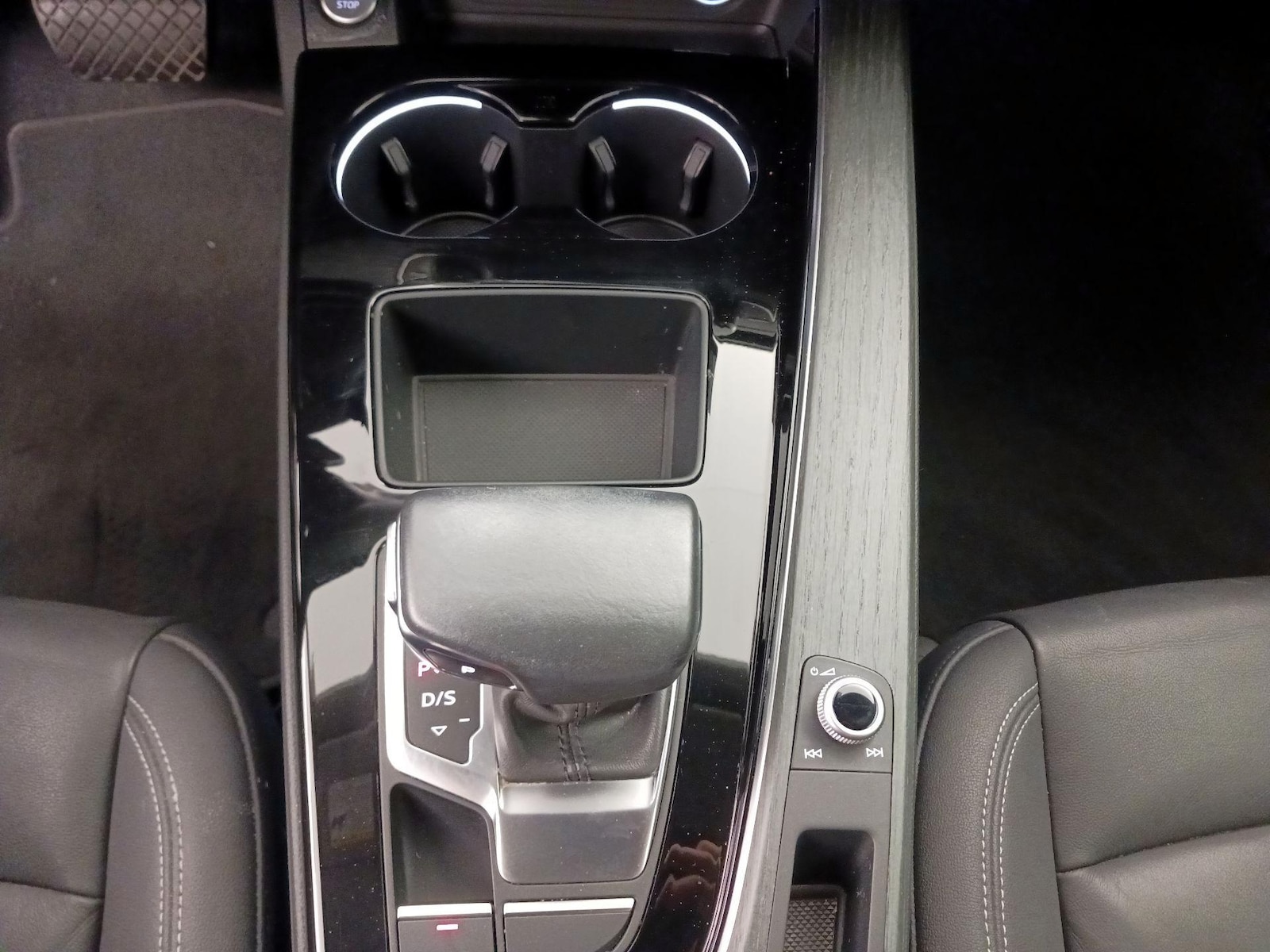 2020 Audi A4 Premium - Photo 18