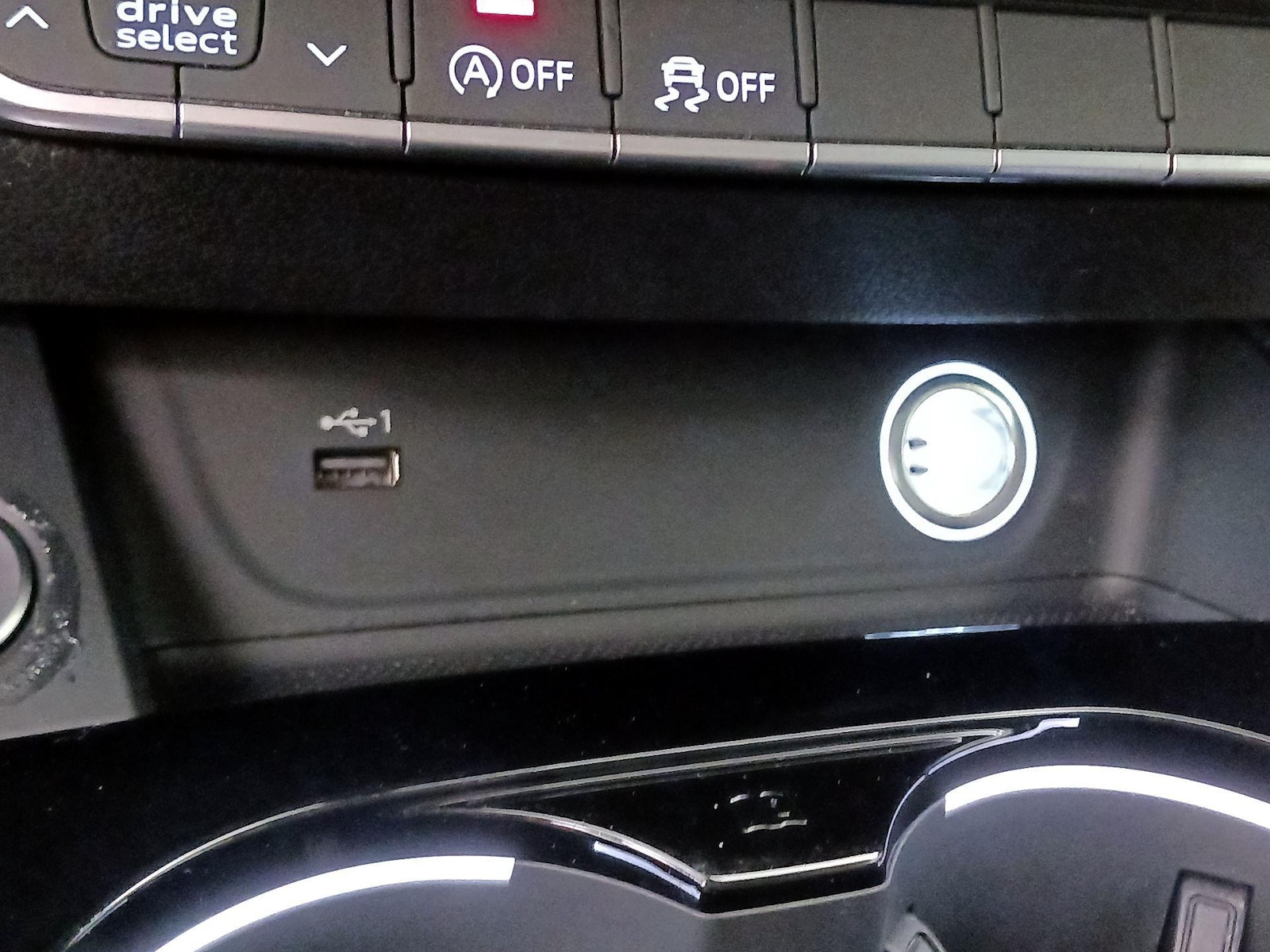 2020 Audi A4 Premium - Photo 19