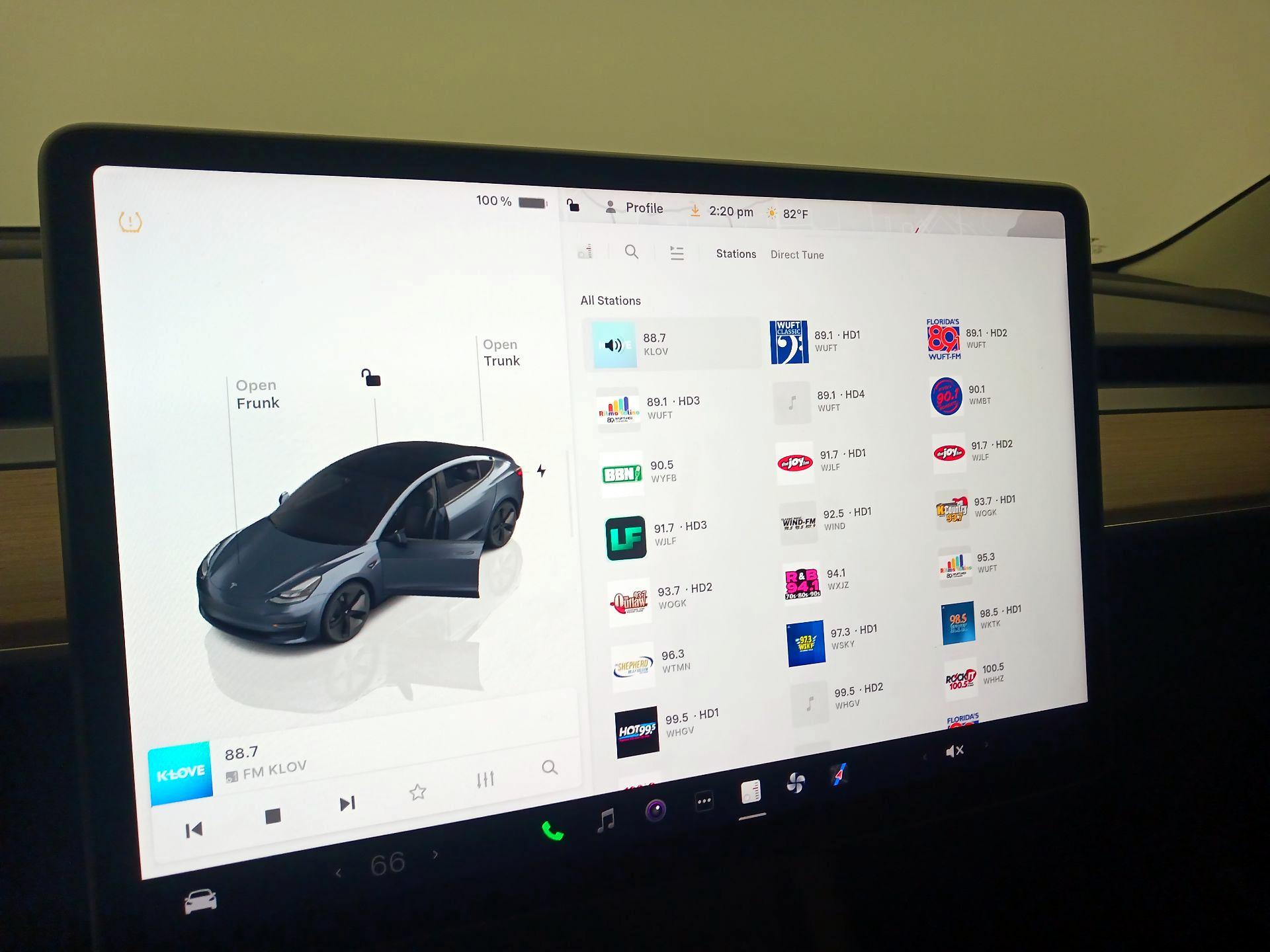 Thumbnail: 2023 Tesla Model 3 - 16