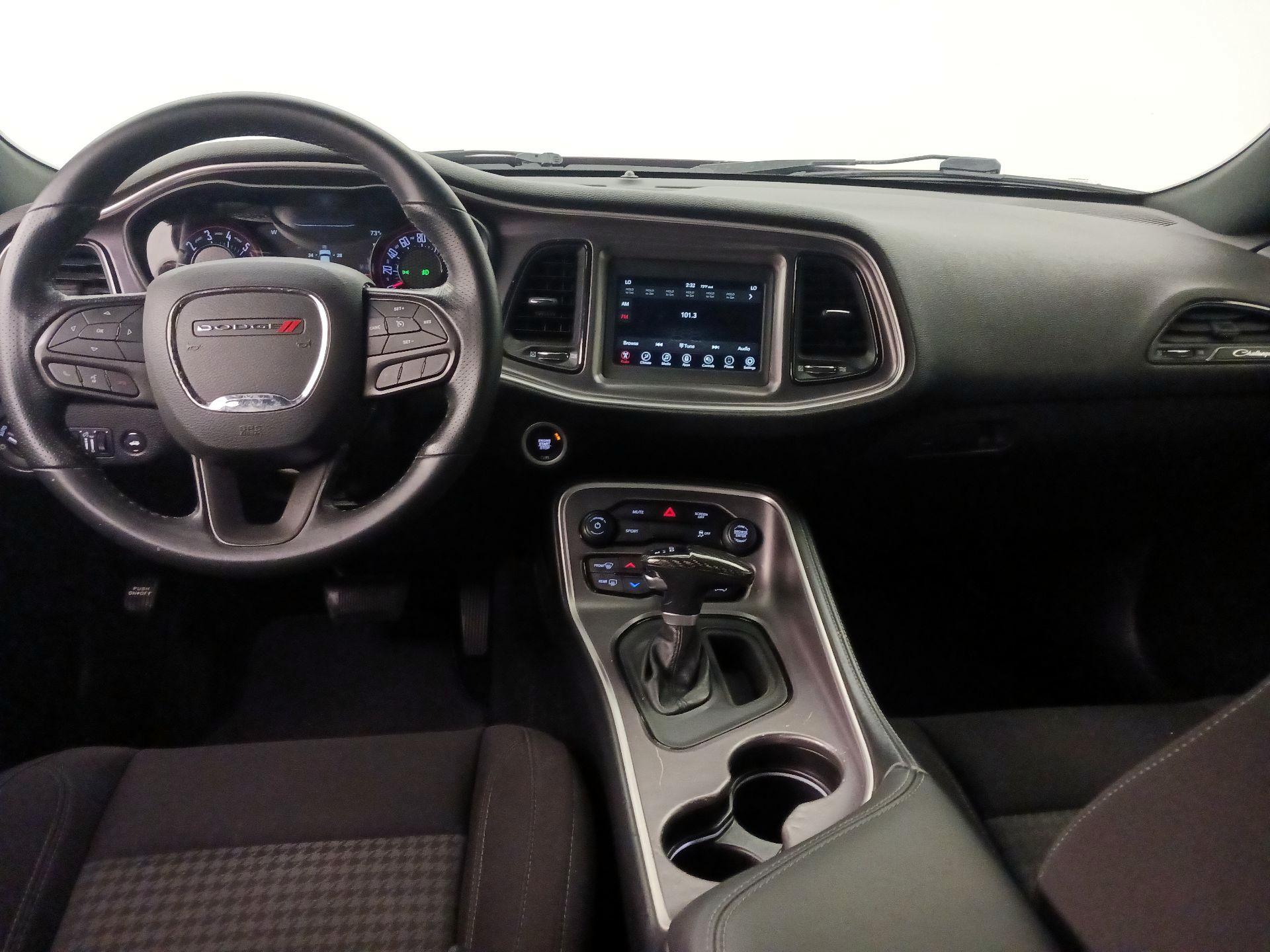 Thumbnail: 2021 Dodge Challenger - 9