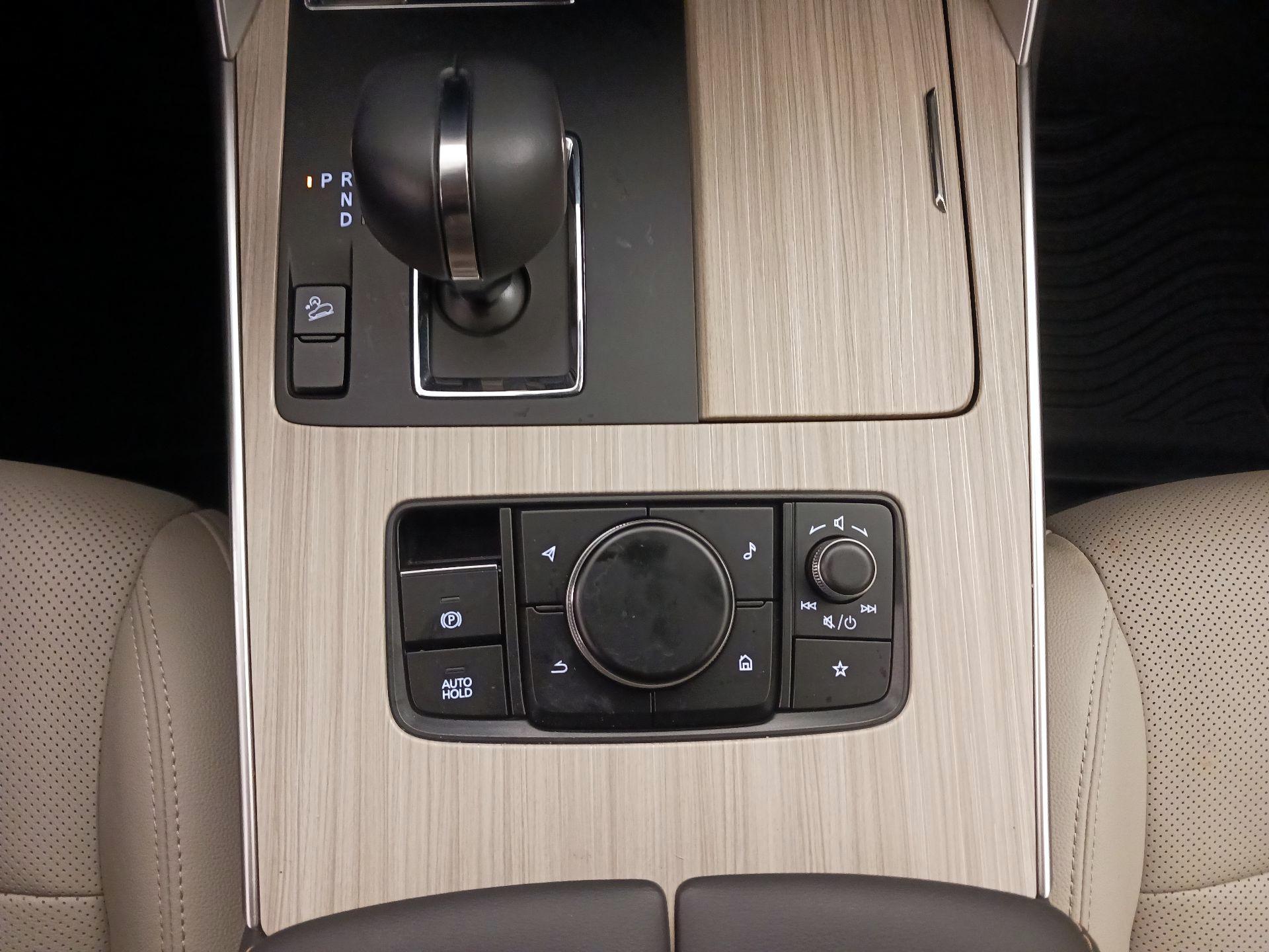 Thumbnail: 2025 Mazda CX-90 - 17