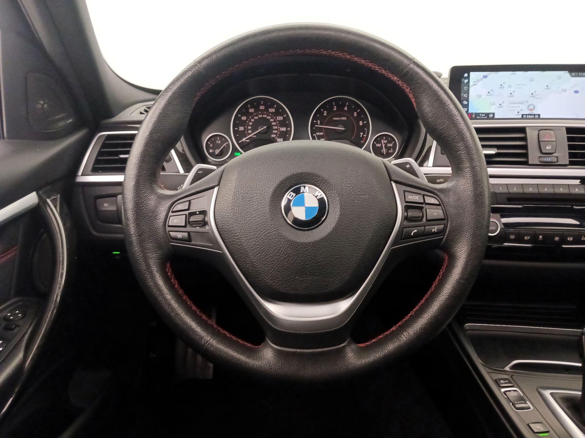 Thumbnail: 2018 BMW 3 Series - 10