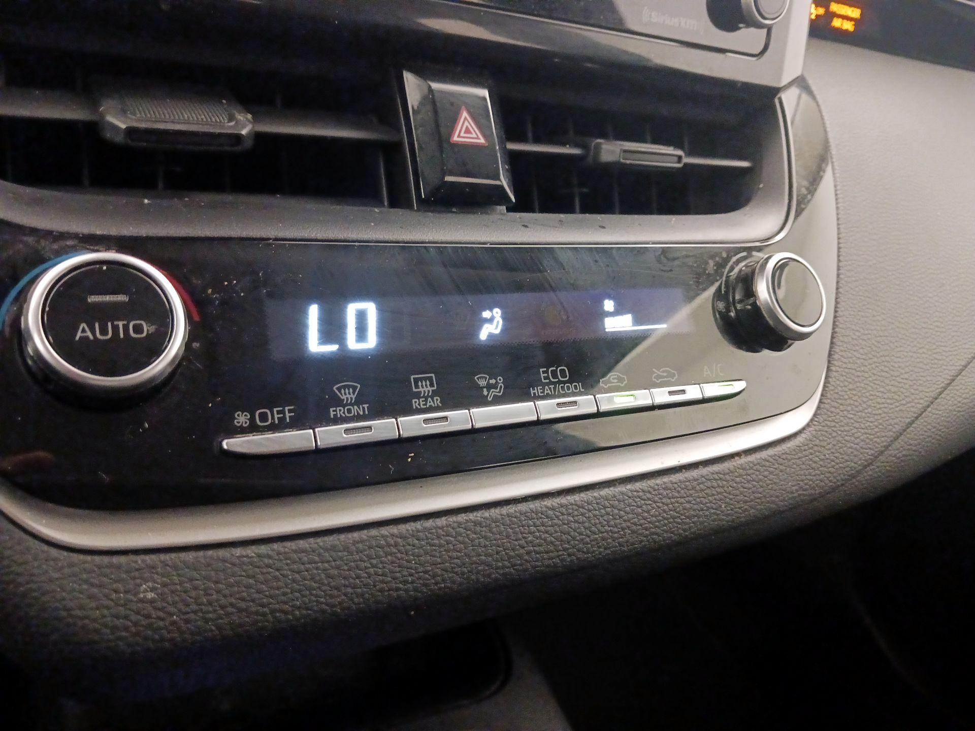 Thumbnail: 2022 Toyota Corolla - 16