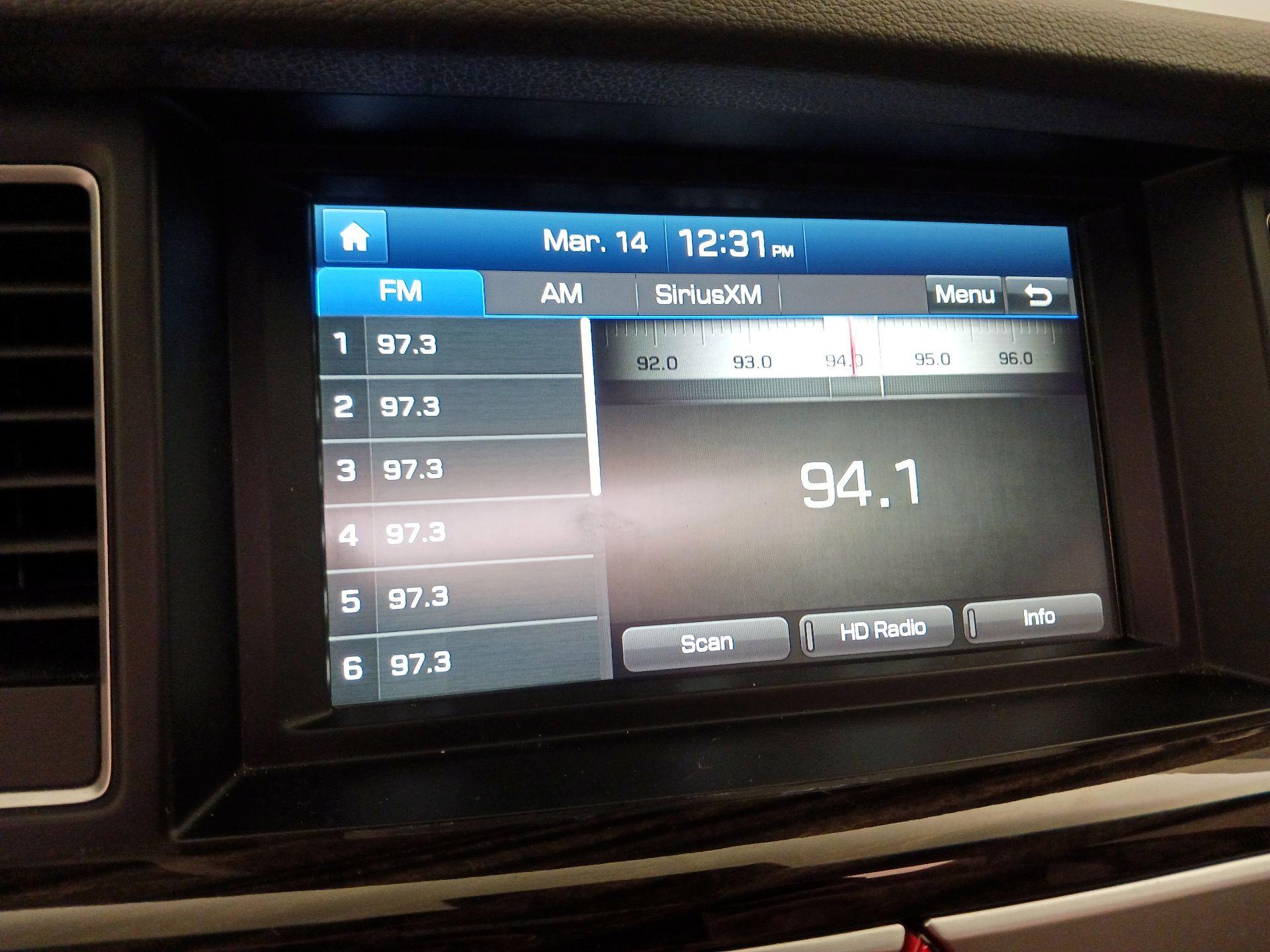 Thumbnail: 2017 Genesis G80 - 16