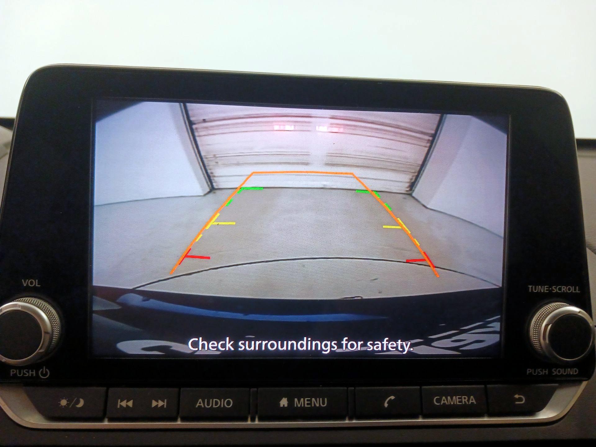 Thumbnail: 2020 Nissan Altima - 14