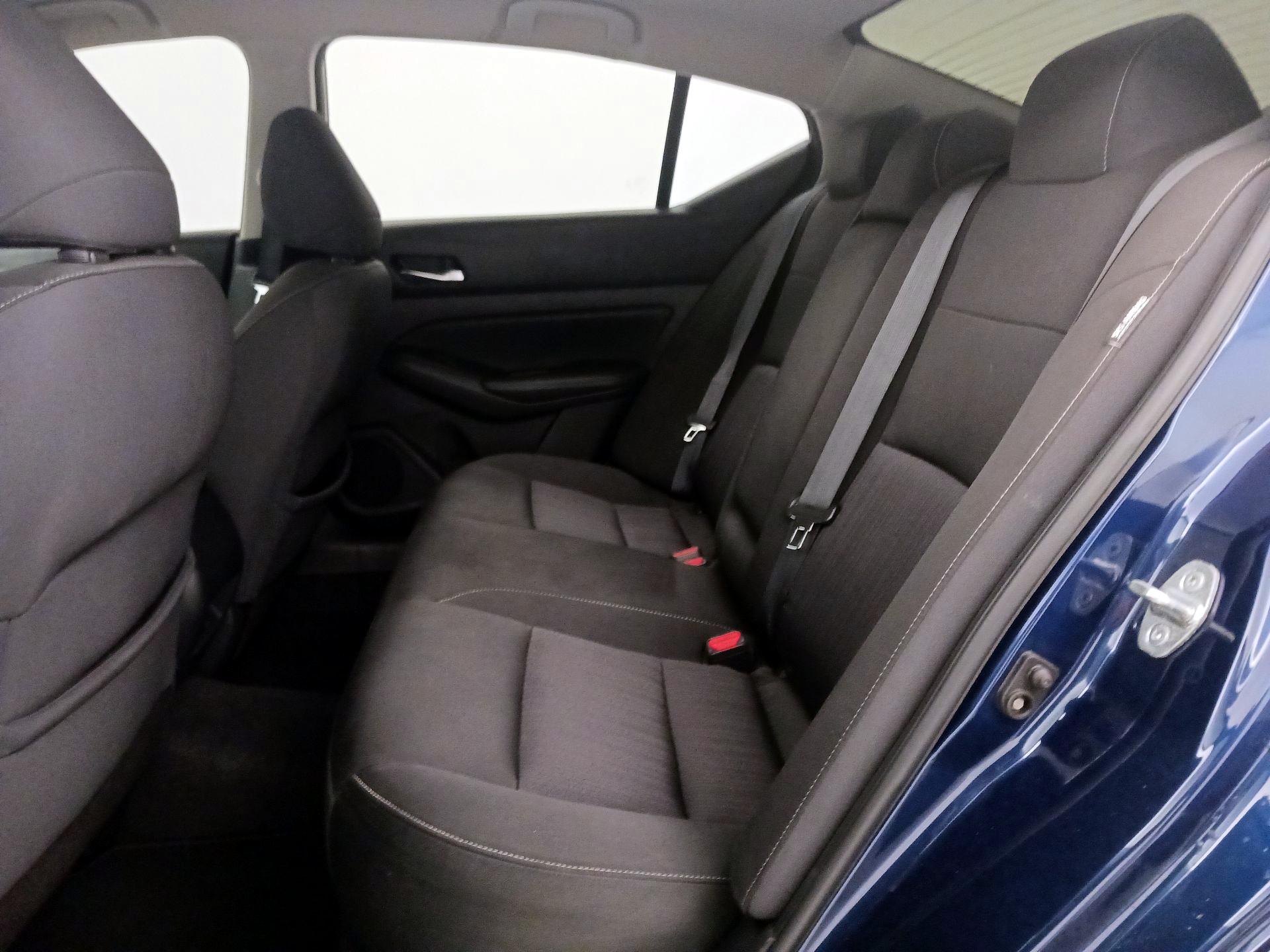 Thumbnail: 2020 Nissan Altima - 19