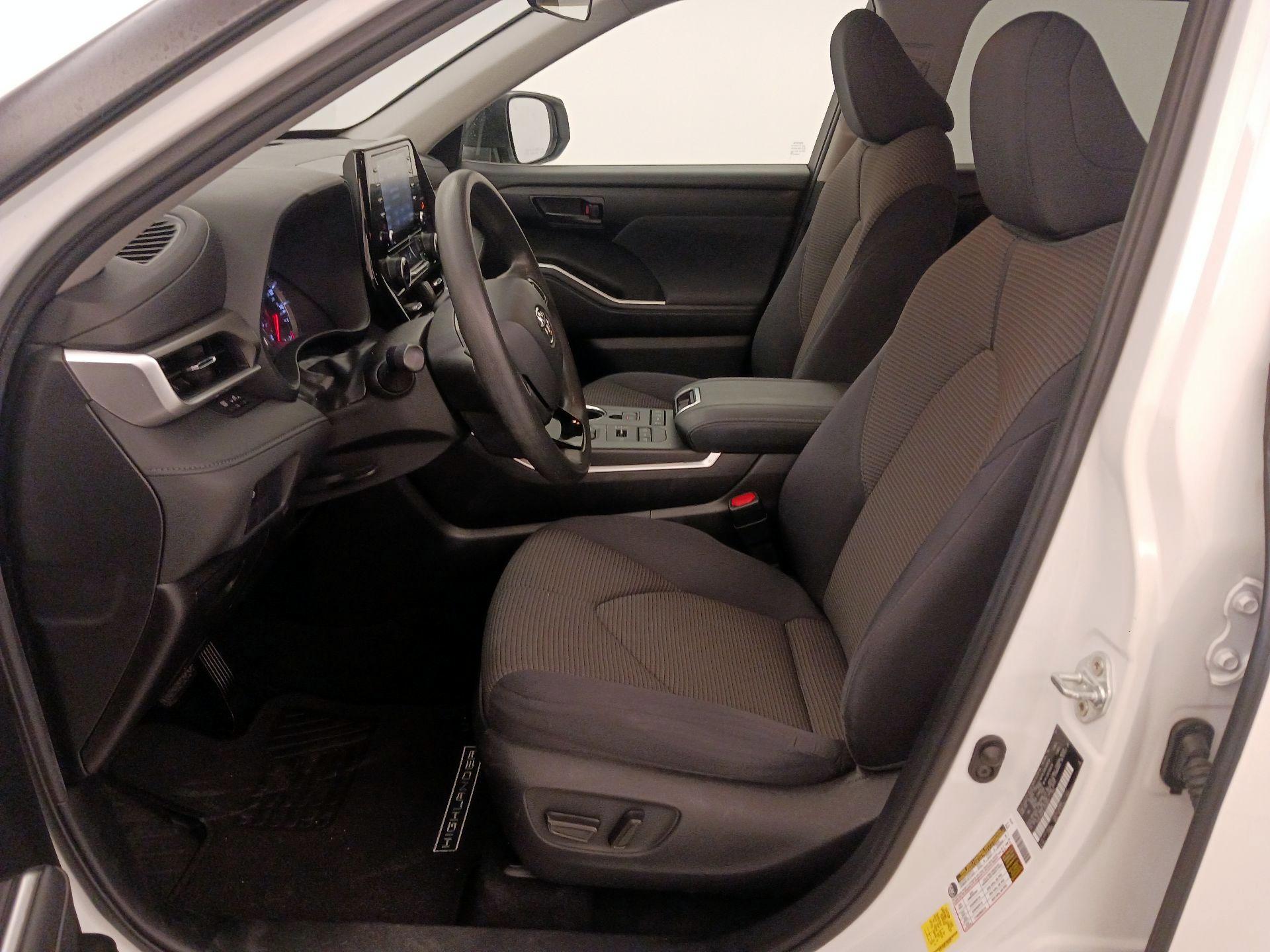 Thumbnail: 2020 Toyota Highlander - 11