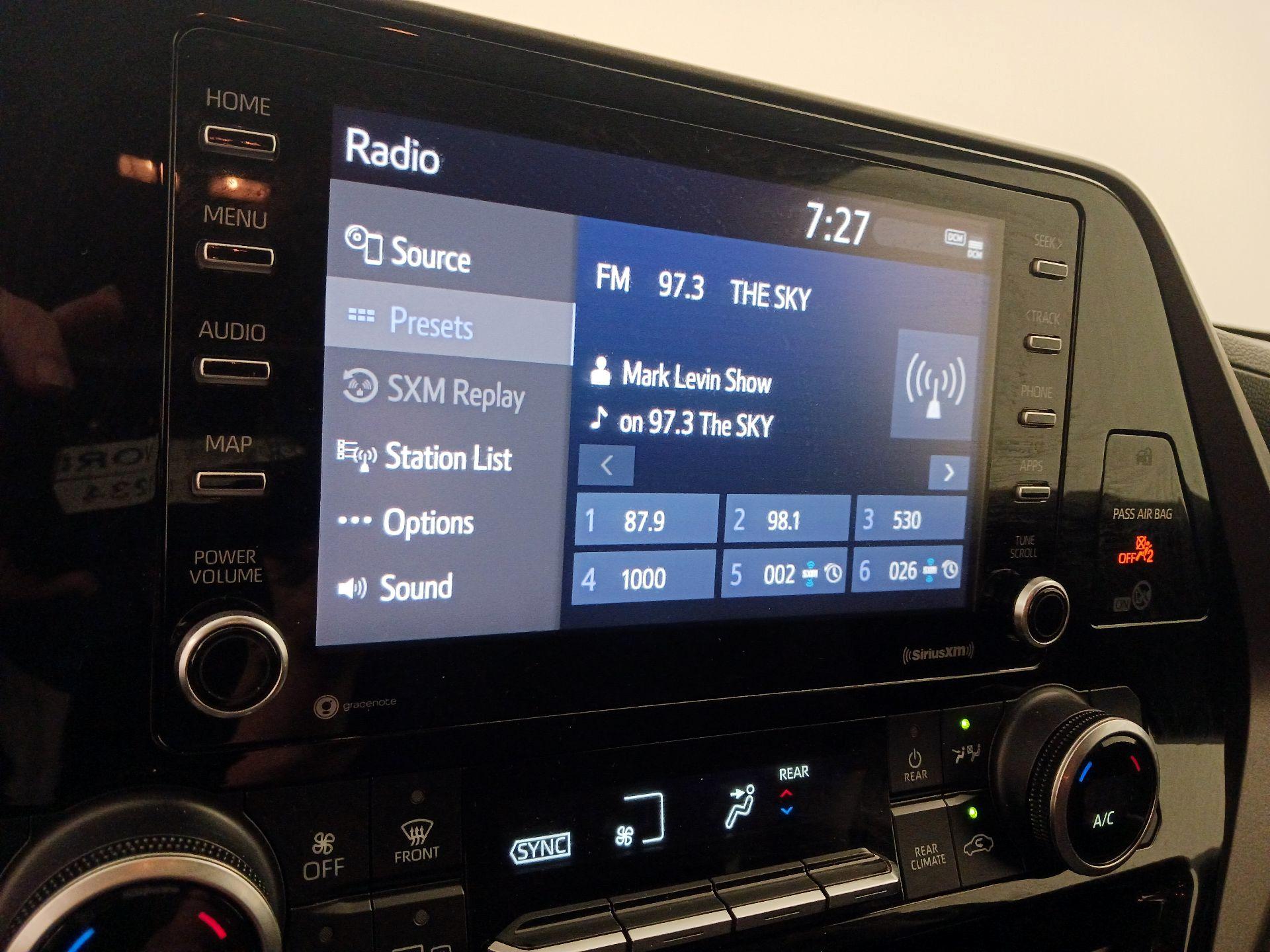 Thumbnail: 2020 Toyota Highlander - 15