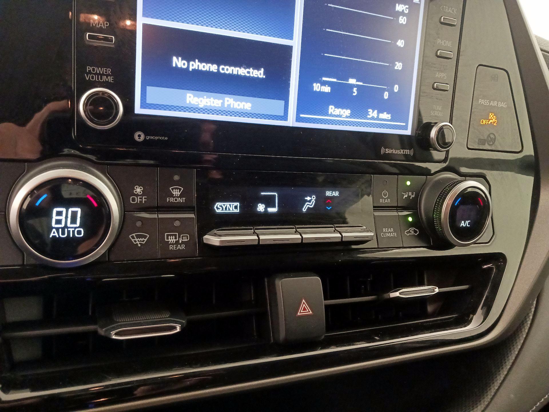 Thumbnail: 2020 Toyota Highlander - 16