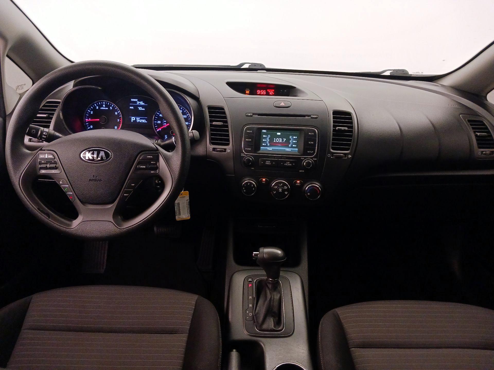 Thumbnail: 2016 Kia Forte - 9