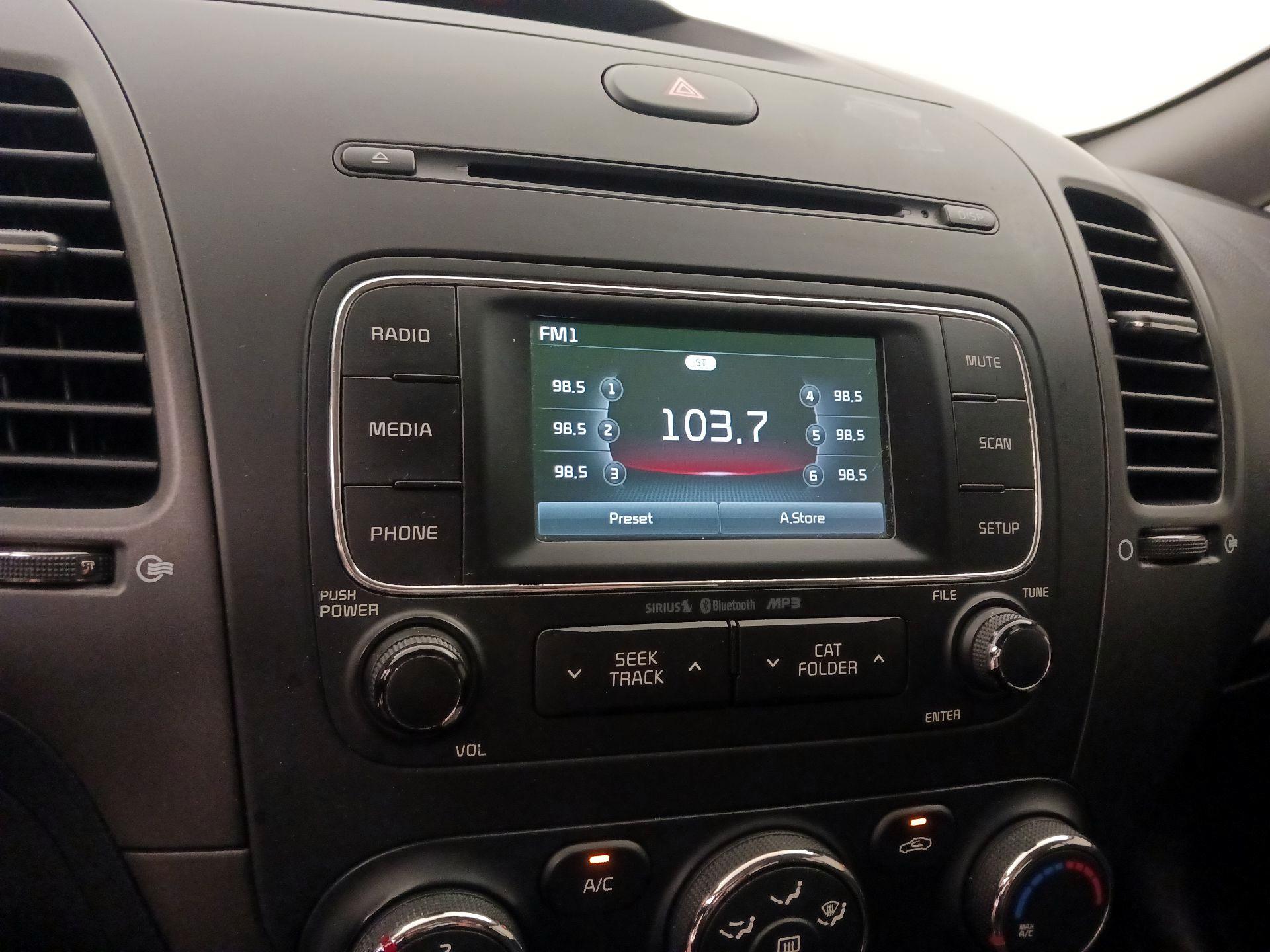 Thumbnail: 2016 Kia Forte - 15