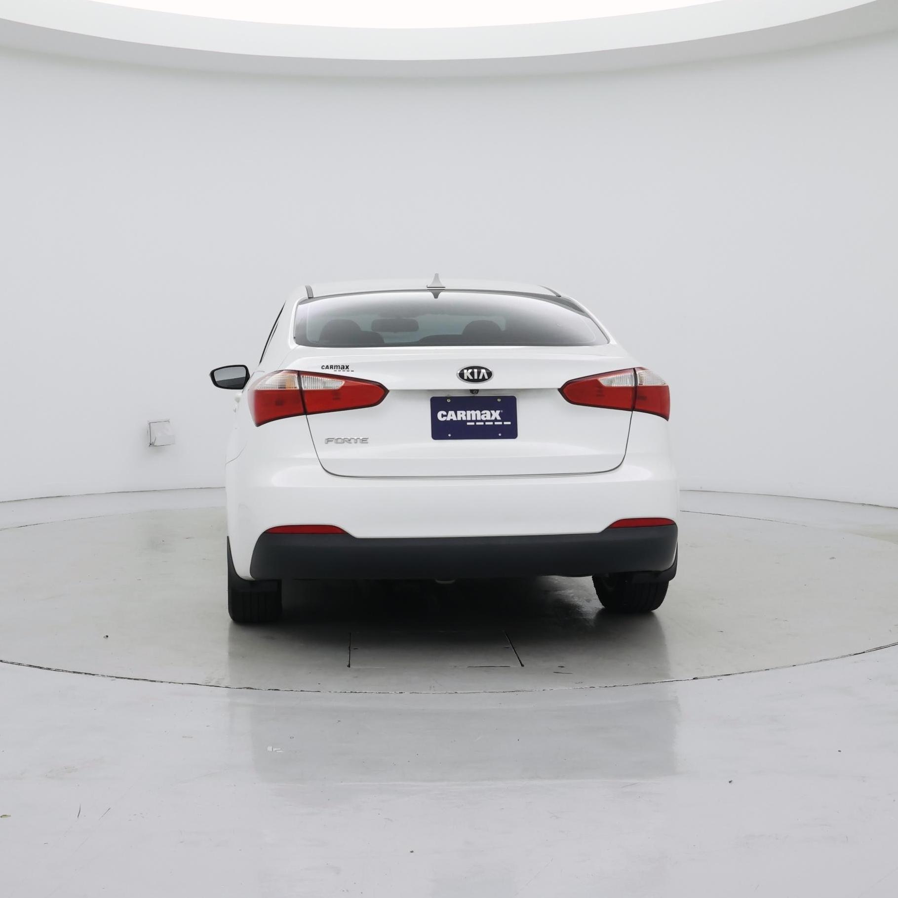 Thumbnail: 2016 Kia Forte - 6