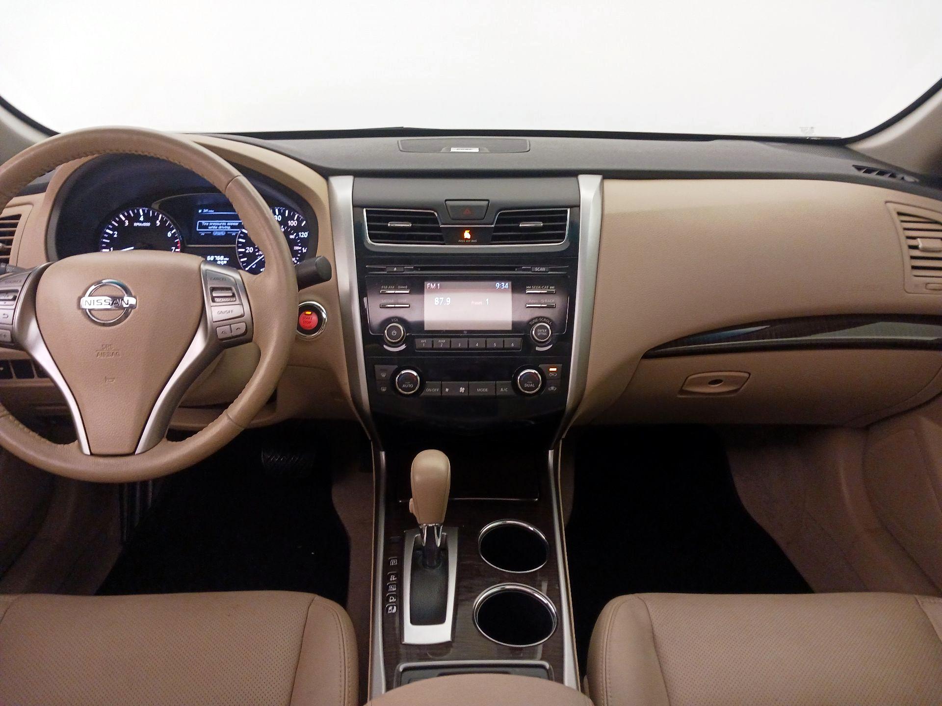 Thumbnail: 2014 Nissan Altima - 9