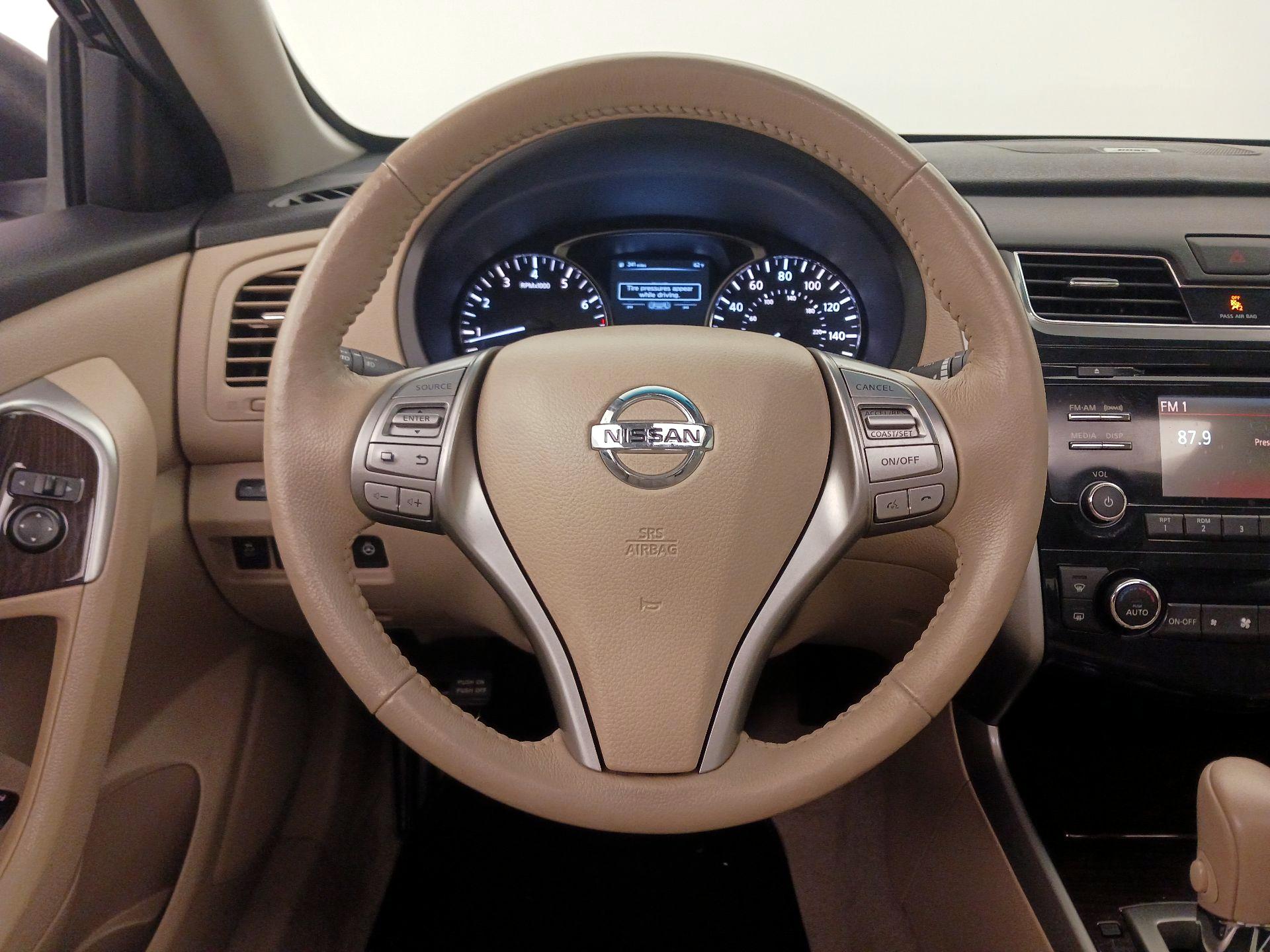 Thumbnail: 2014 Nissan Altima - 10