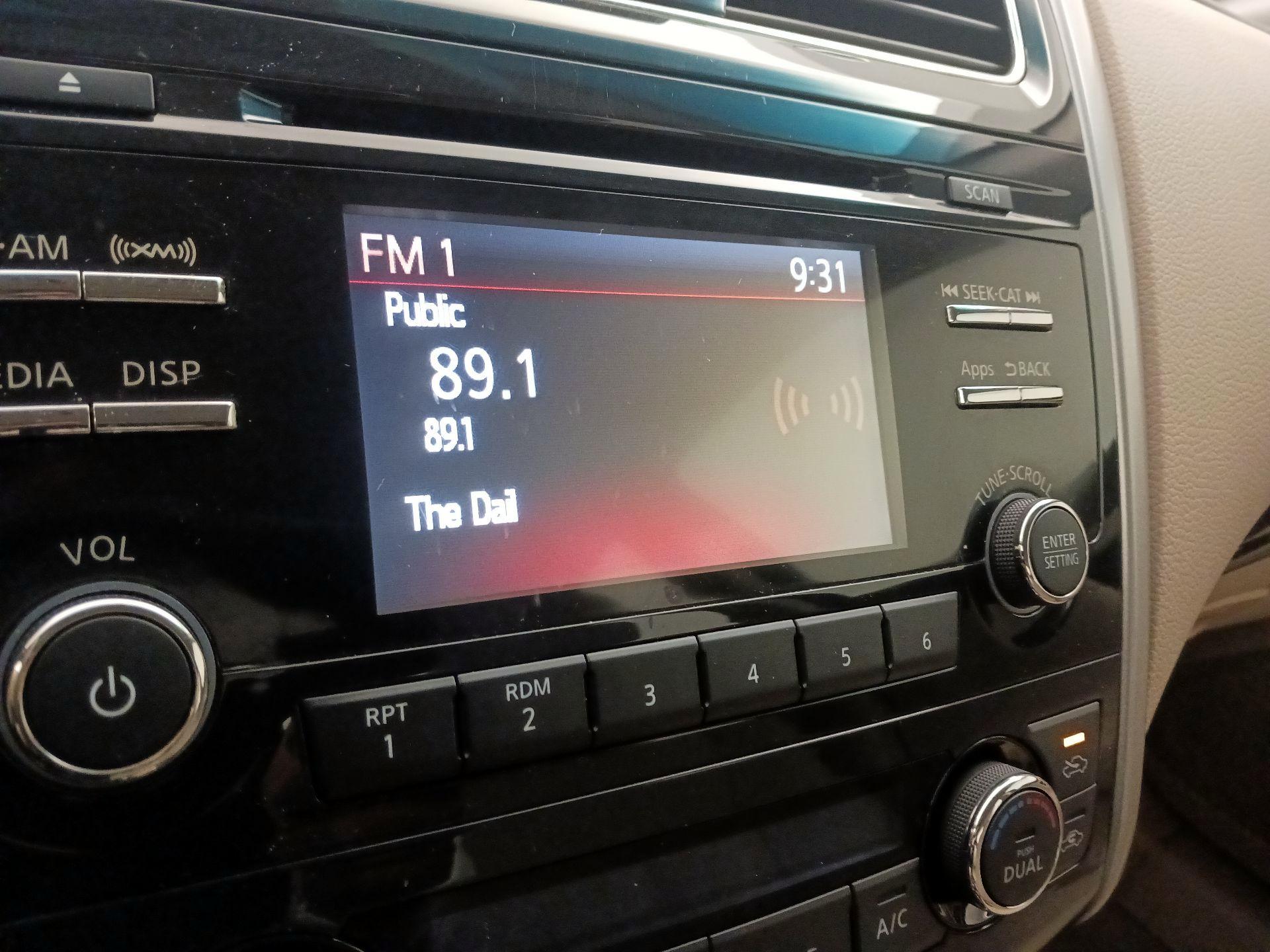 Thumbnail: 2014 Nissan Altima - 15