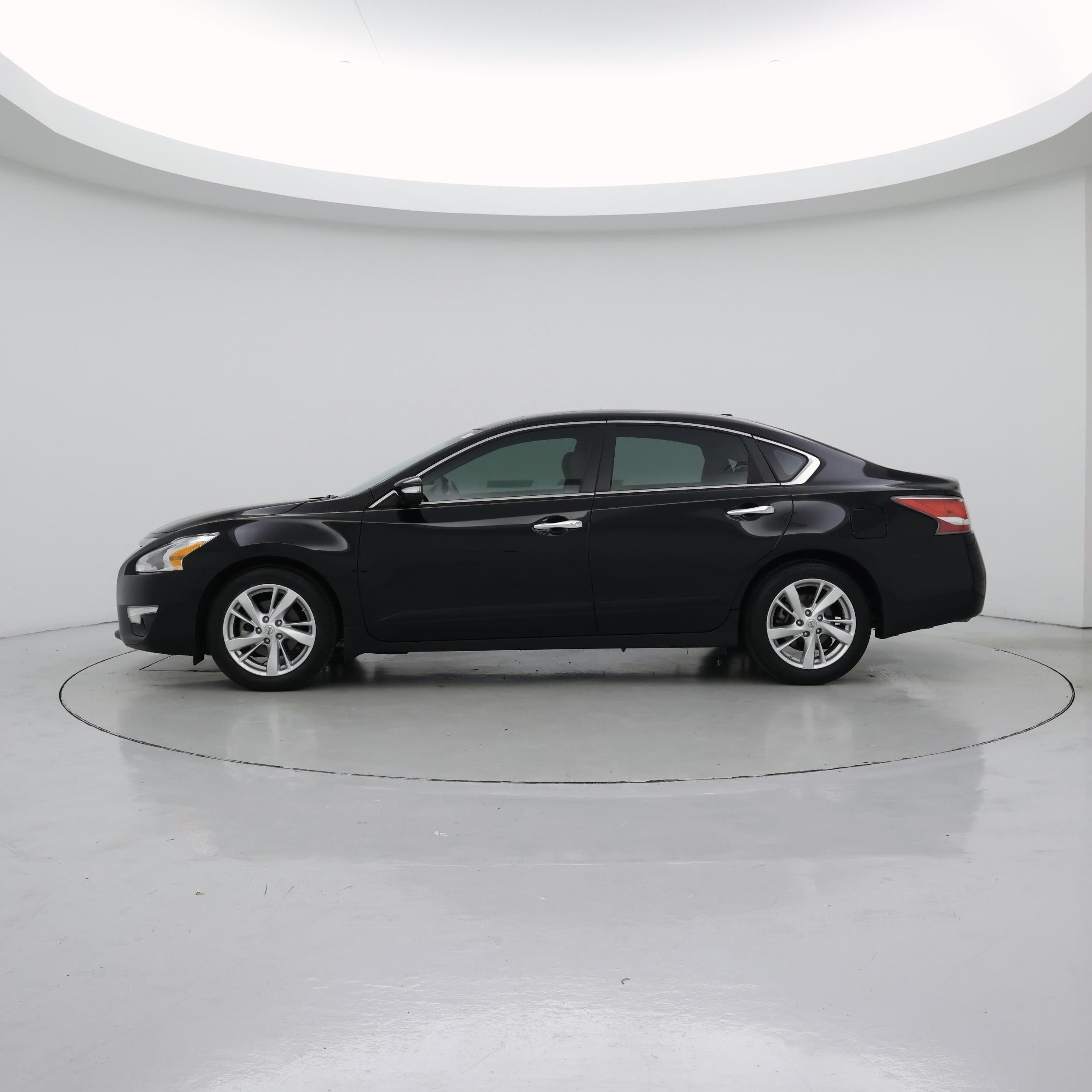 Thumbnail: 2014 Nissan Altima - 3