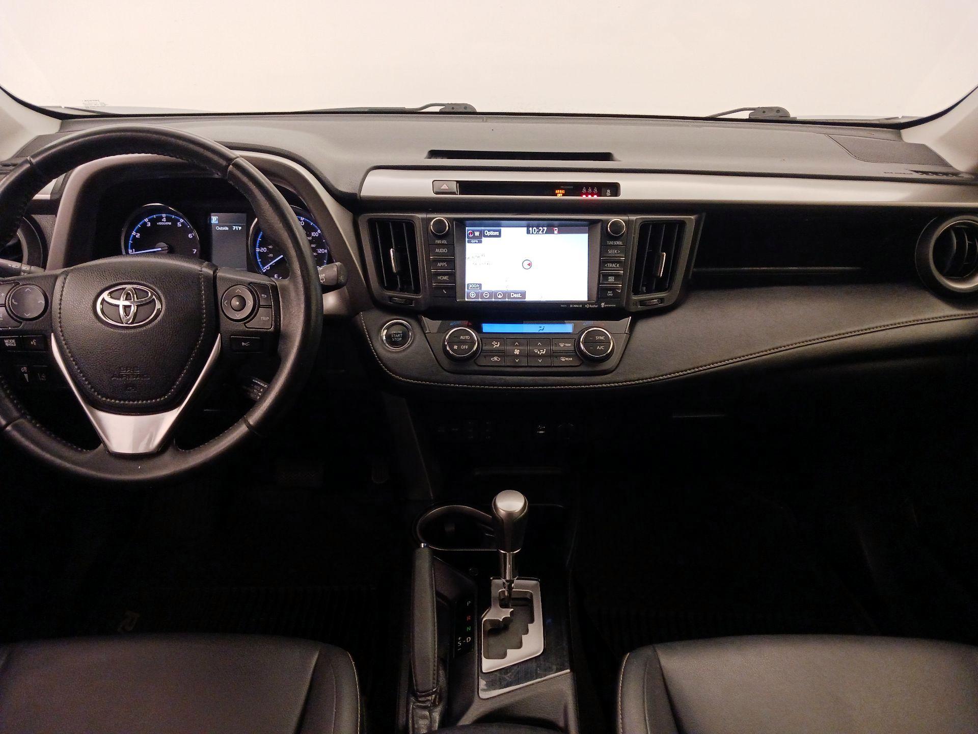 Thumbnail: 2017 Toyota RAV4 - 9