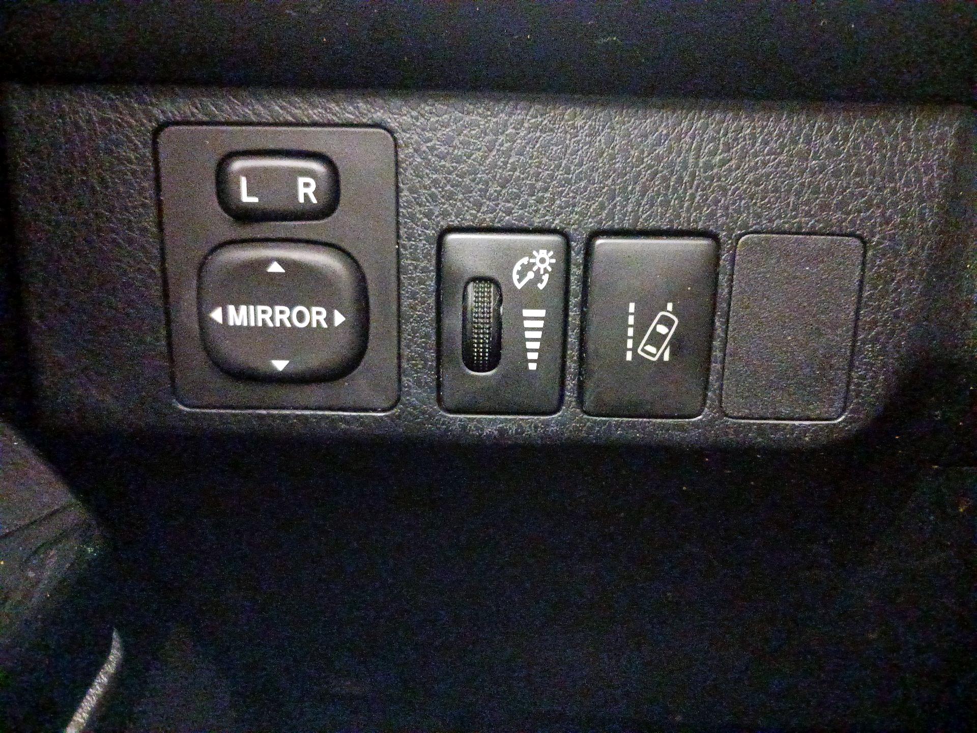 Thumbnail: 2017 Toyota RAV4 - 13