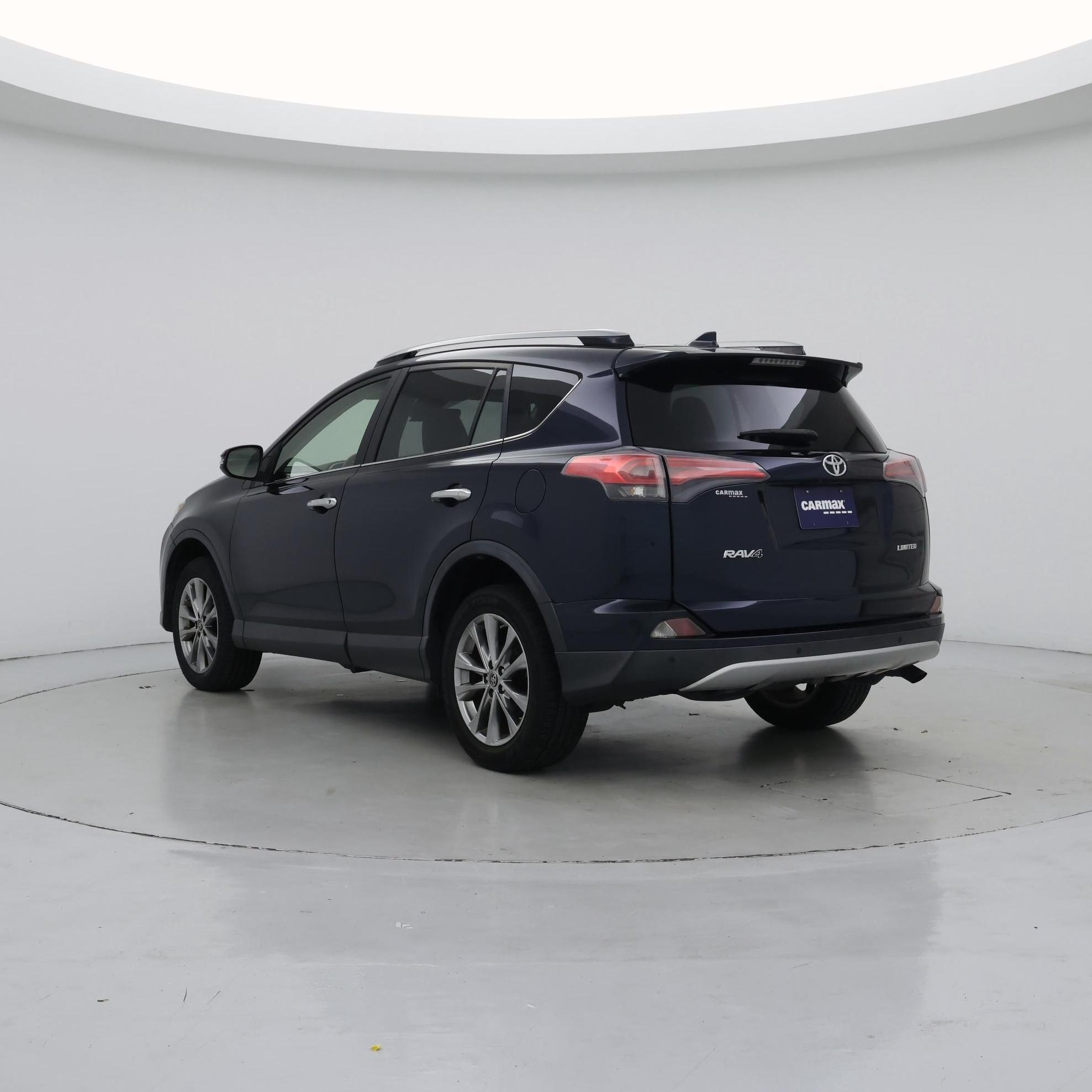 Thumbnail: 2017 Toyota RAV4 - 2